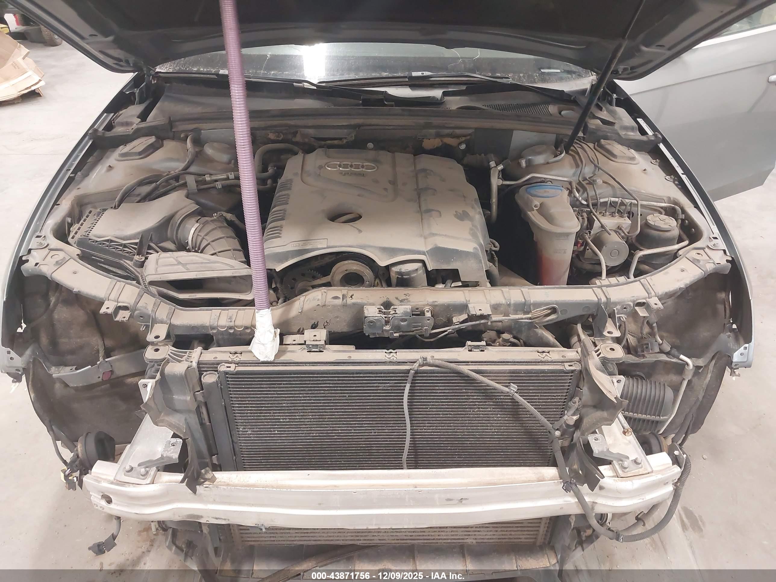 AUDI A4 image 10