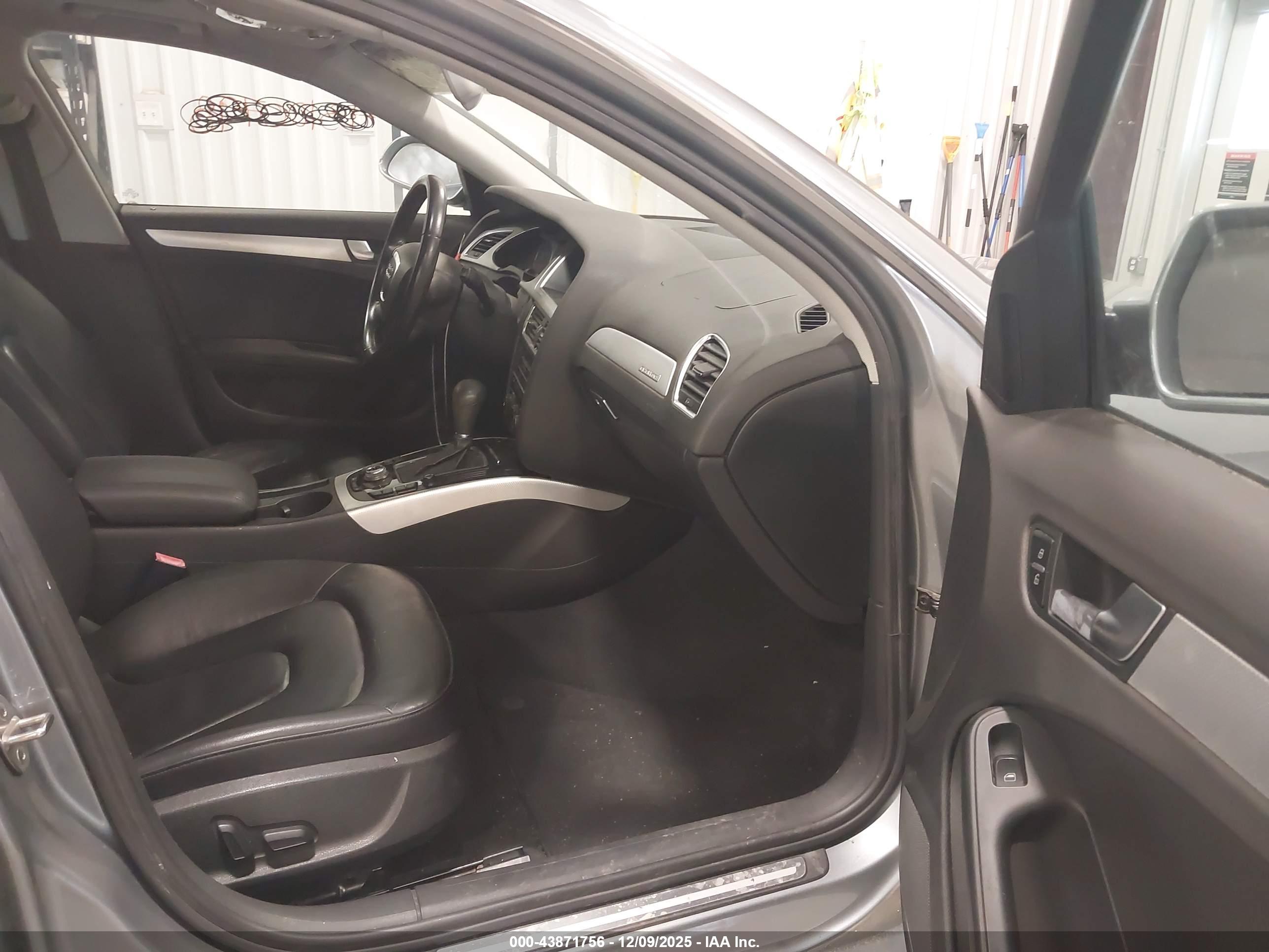 AUDI A4 image 5