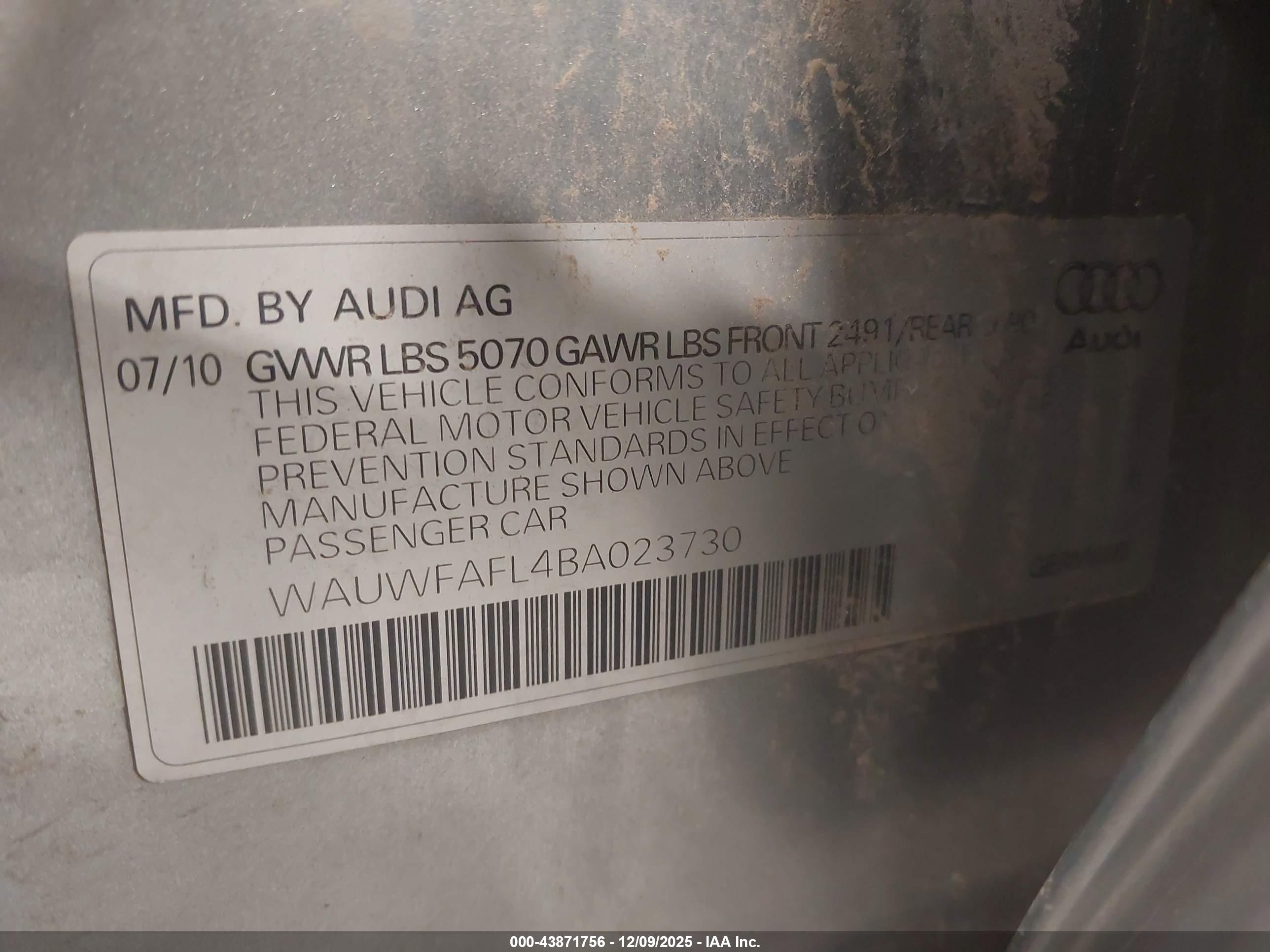AUDI A4 image 9