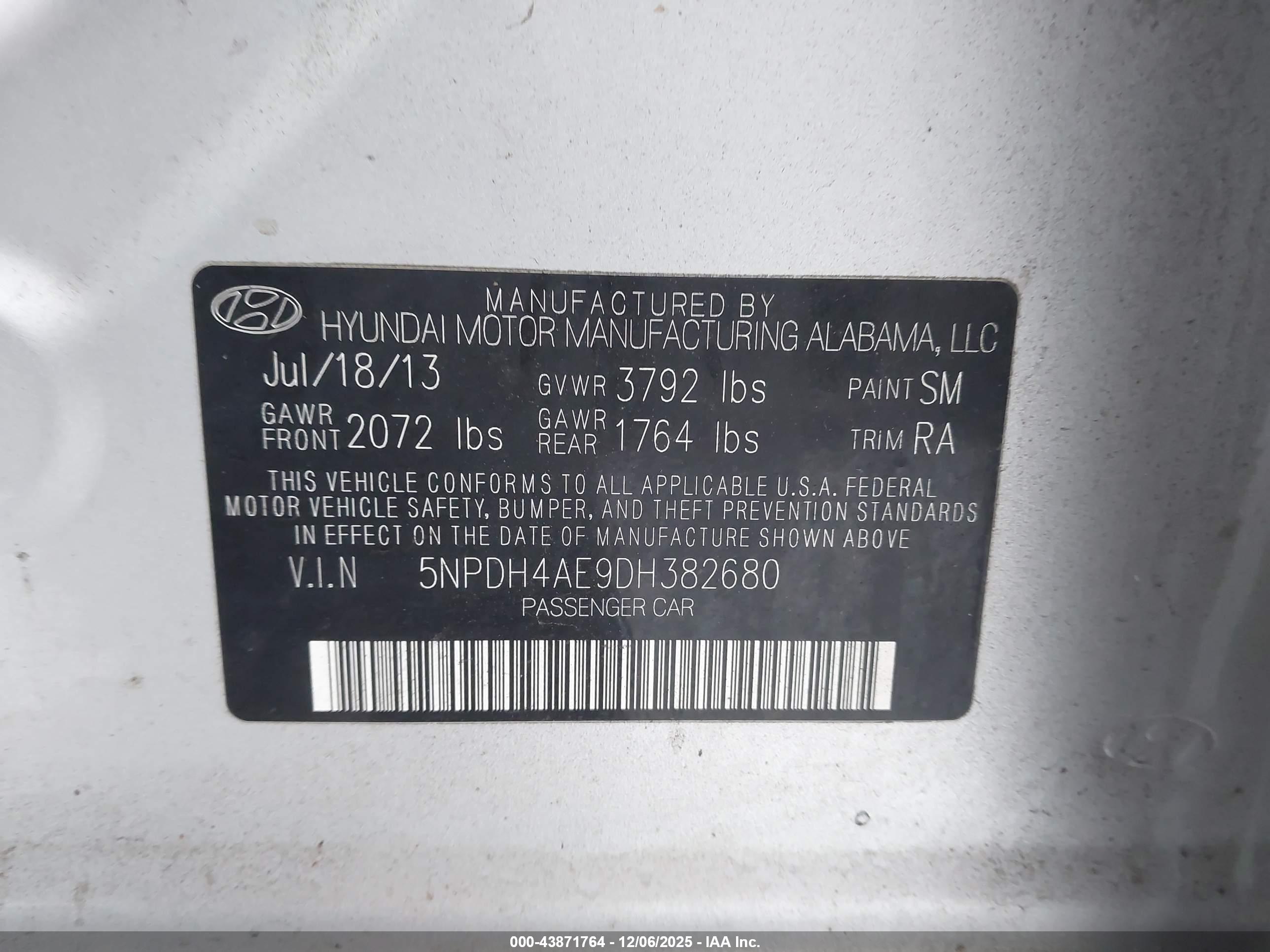 HYUNDAI ELANTRA image 9