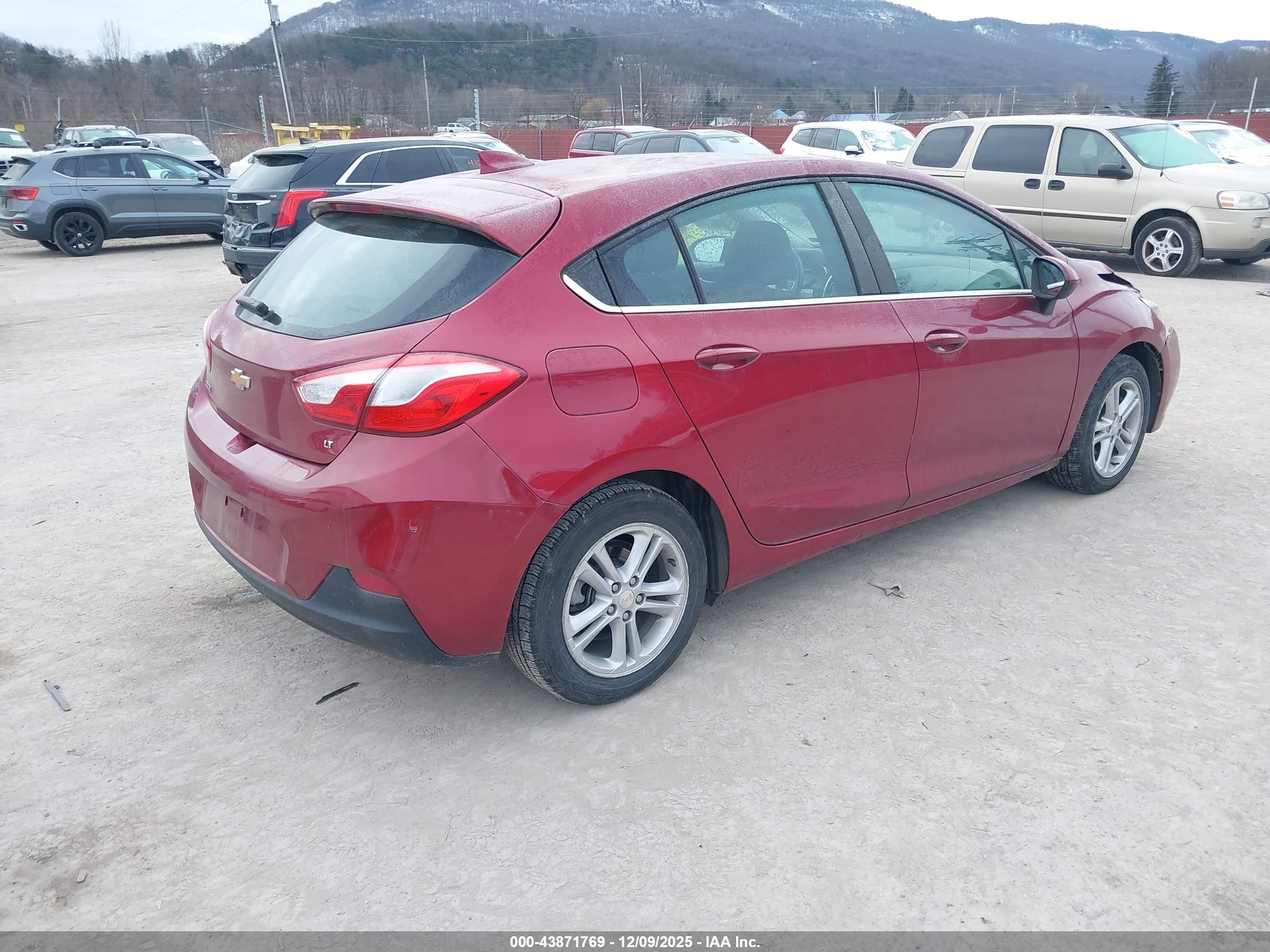 CHEVROLET CRUZE image 4