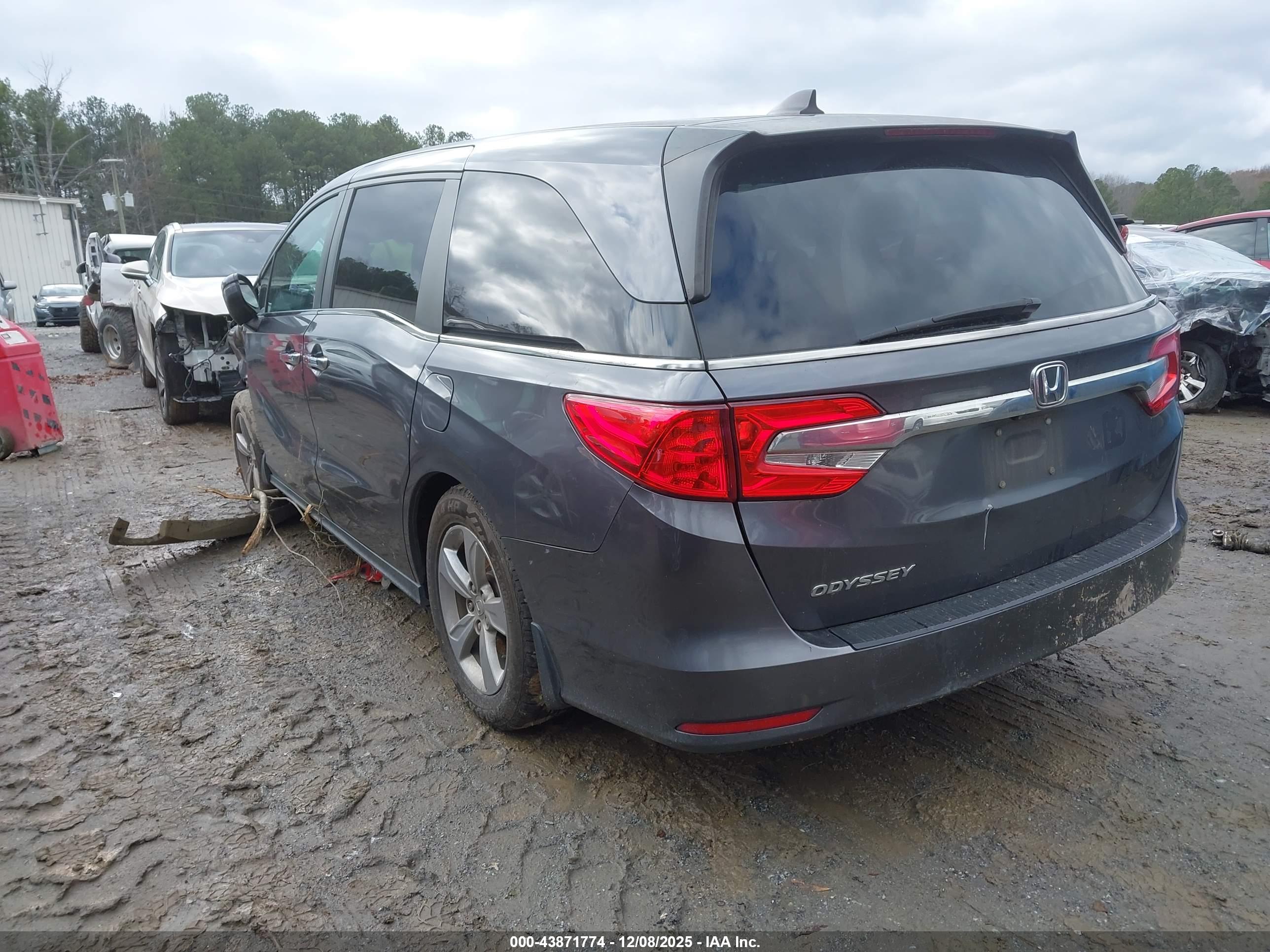 HONDA ODYSSEY image 3