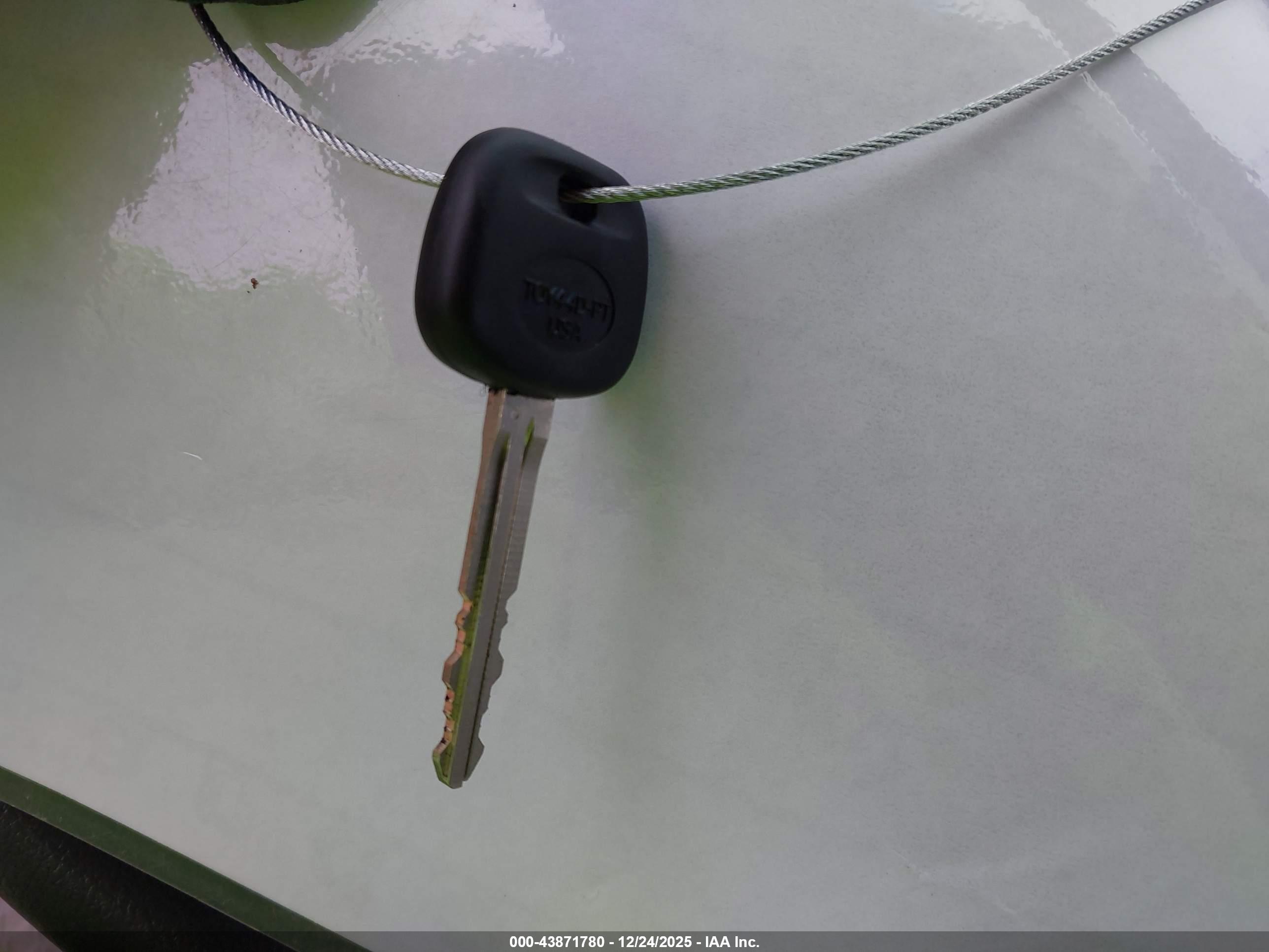 TOYOTA CAMRY image 11