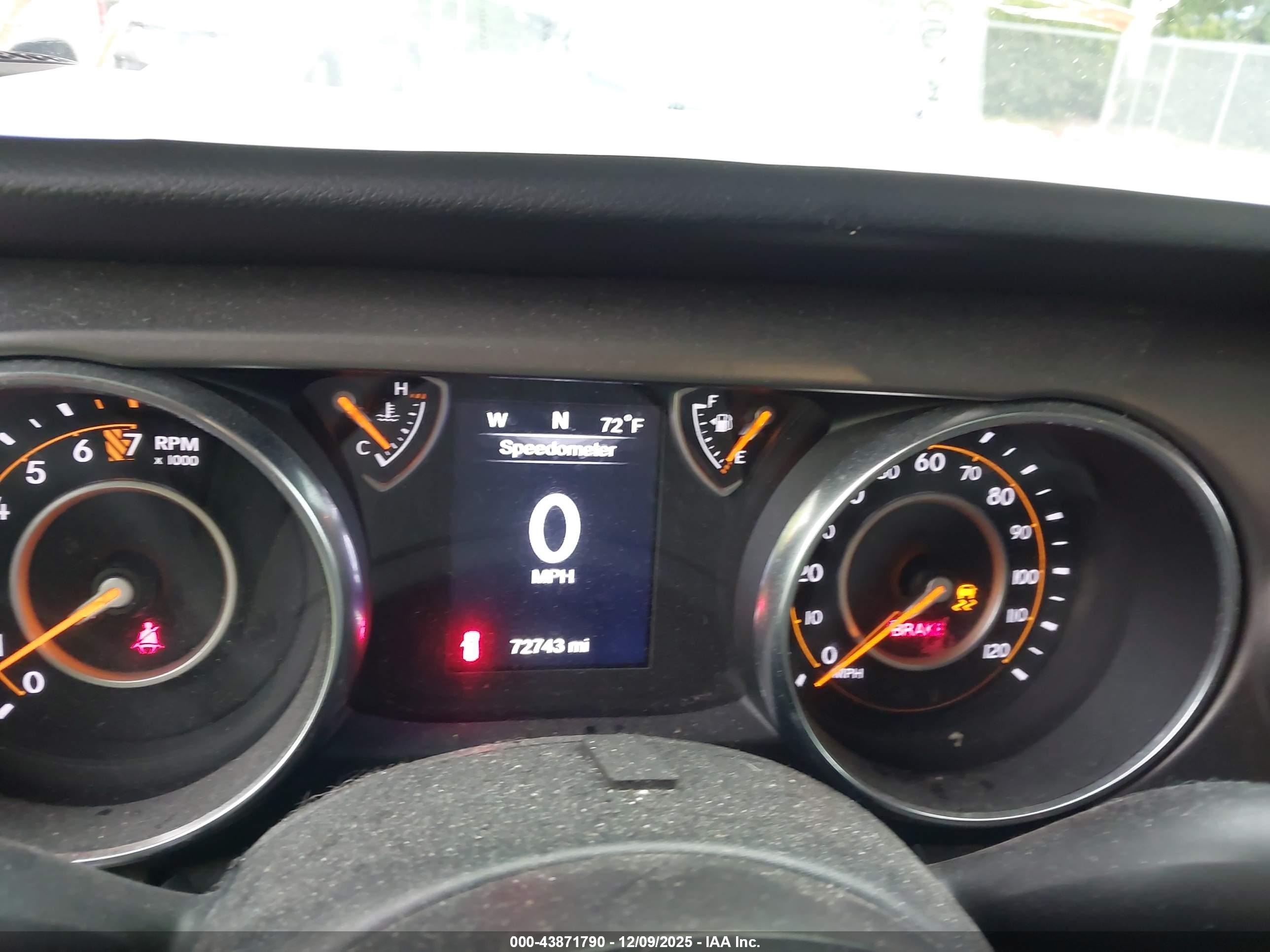 JEEP WRANGLER image 7