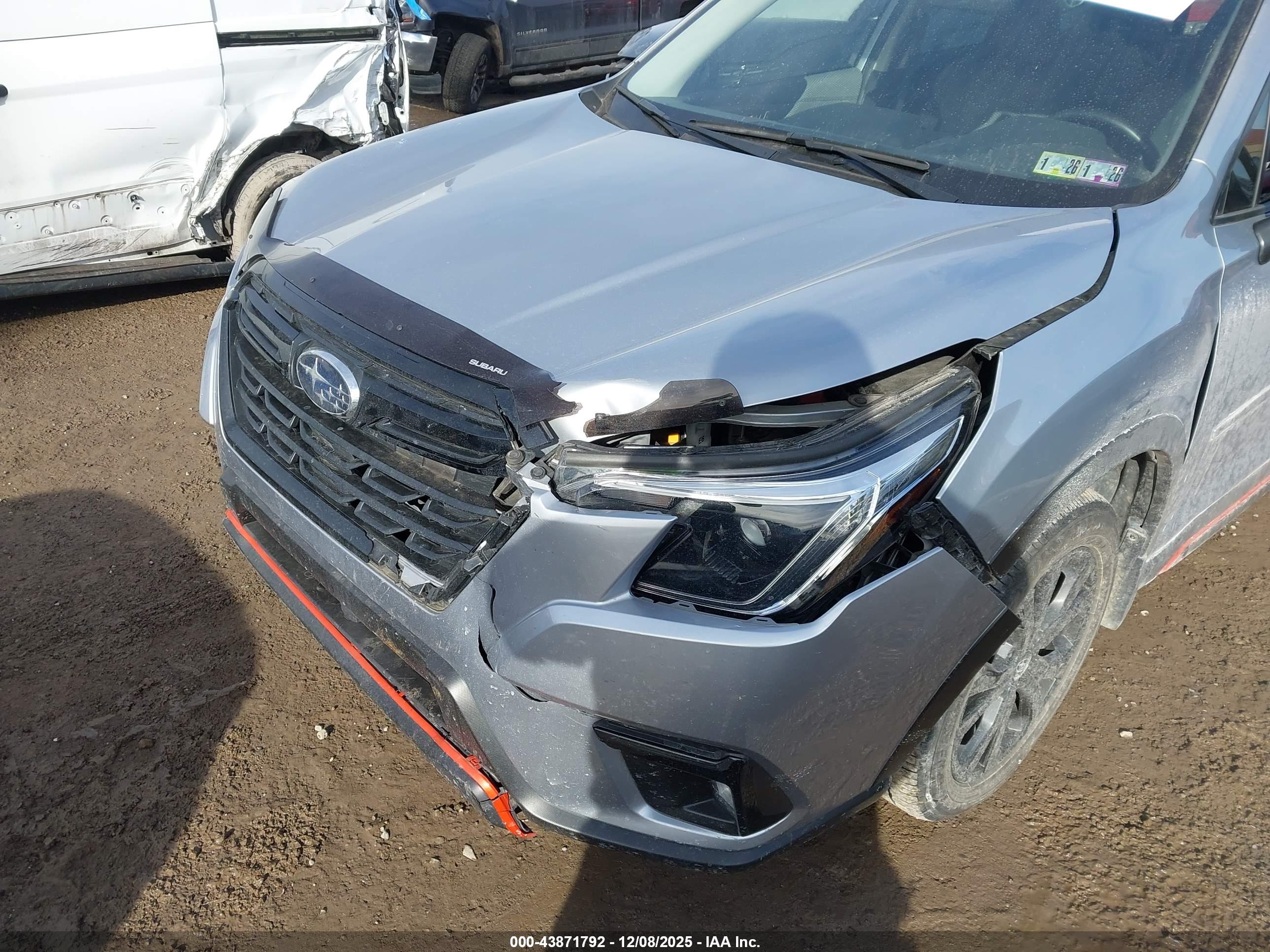 SUBARU FORESTER image 6