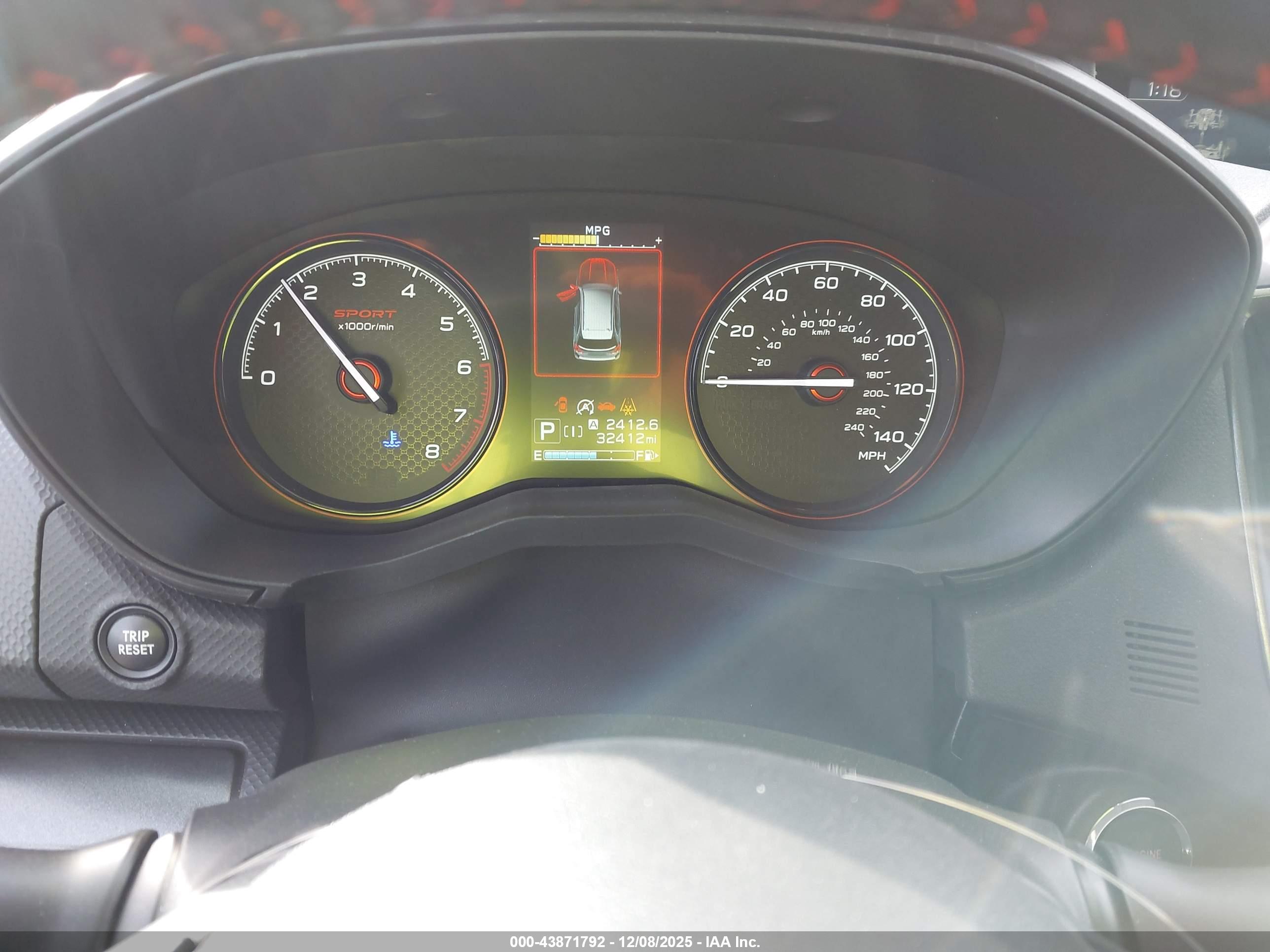 SUBARU FORESTER image 7