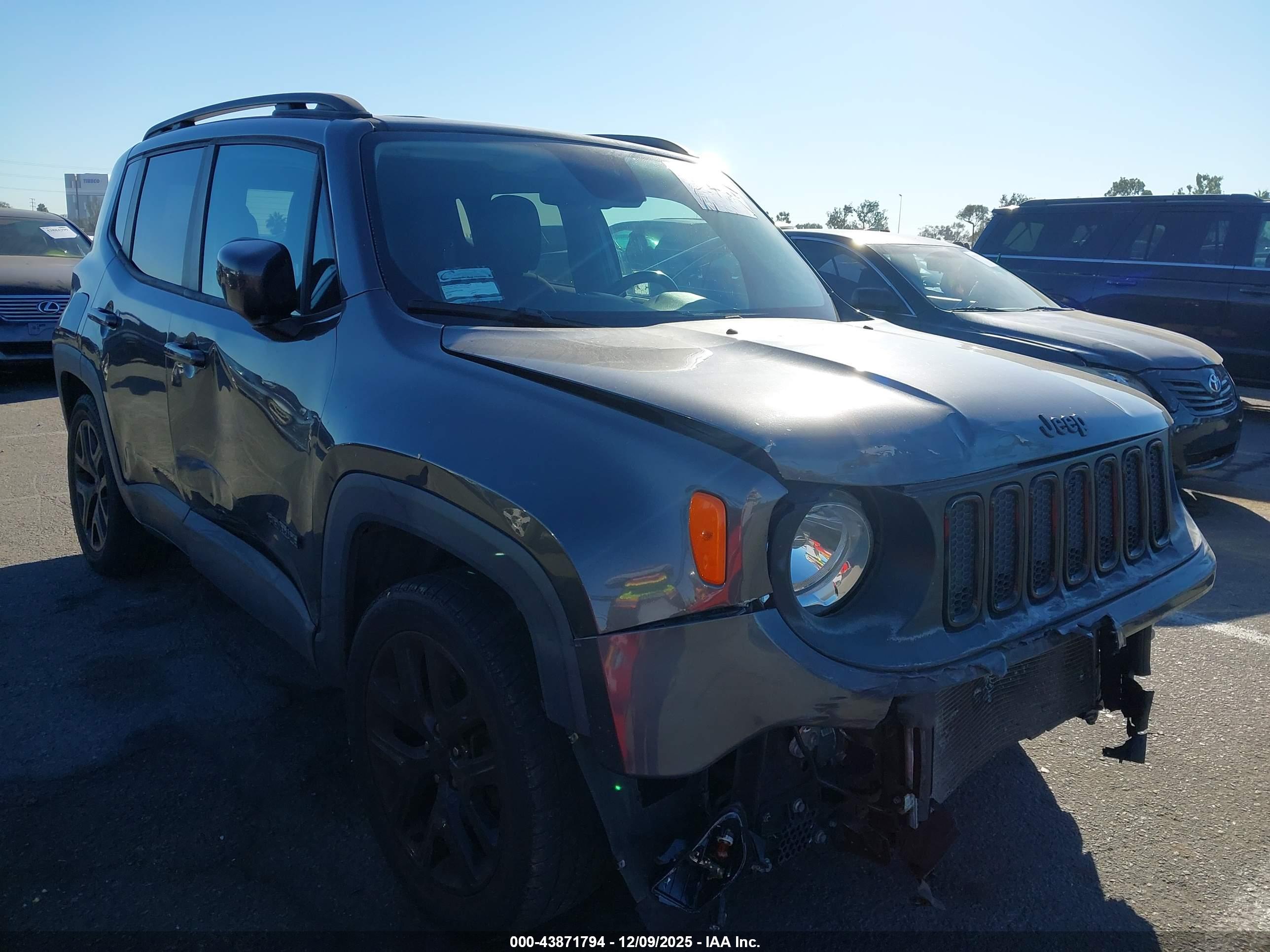 JEEP RENEGADE image 6