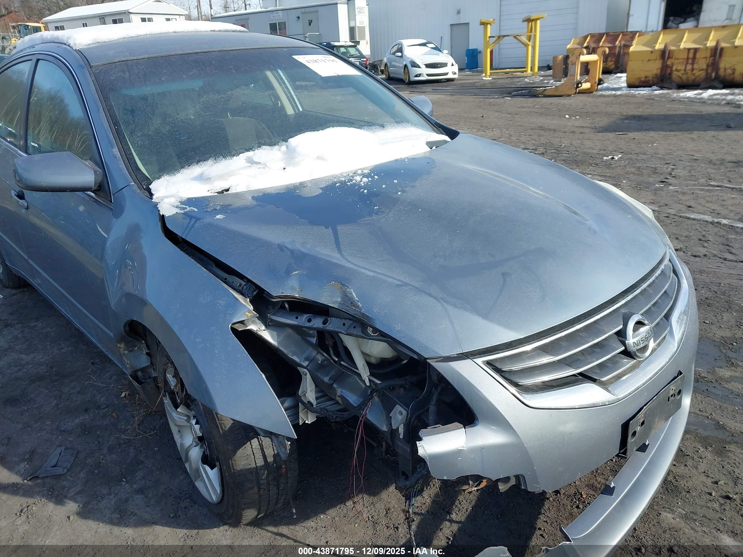 NISSAN ALTIMA image 6