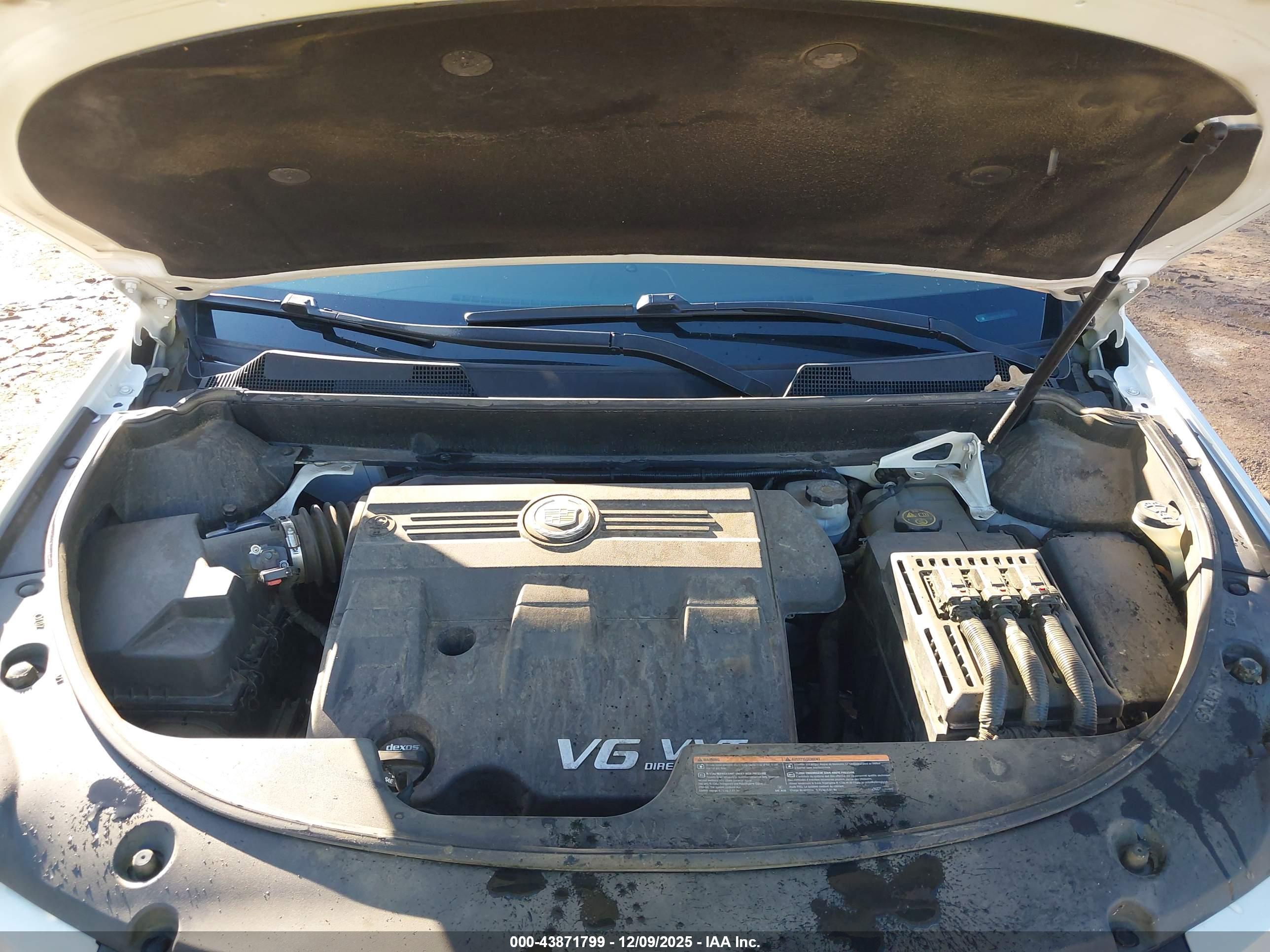 CADILLAC SRX image 10