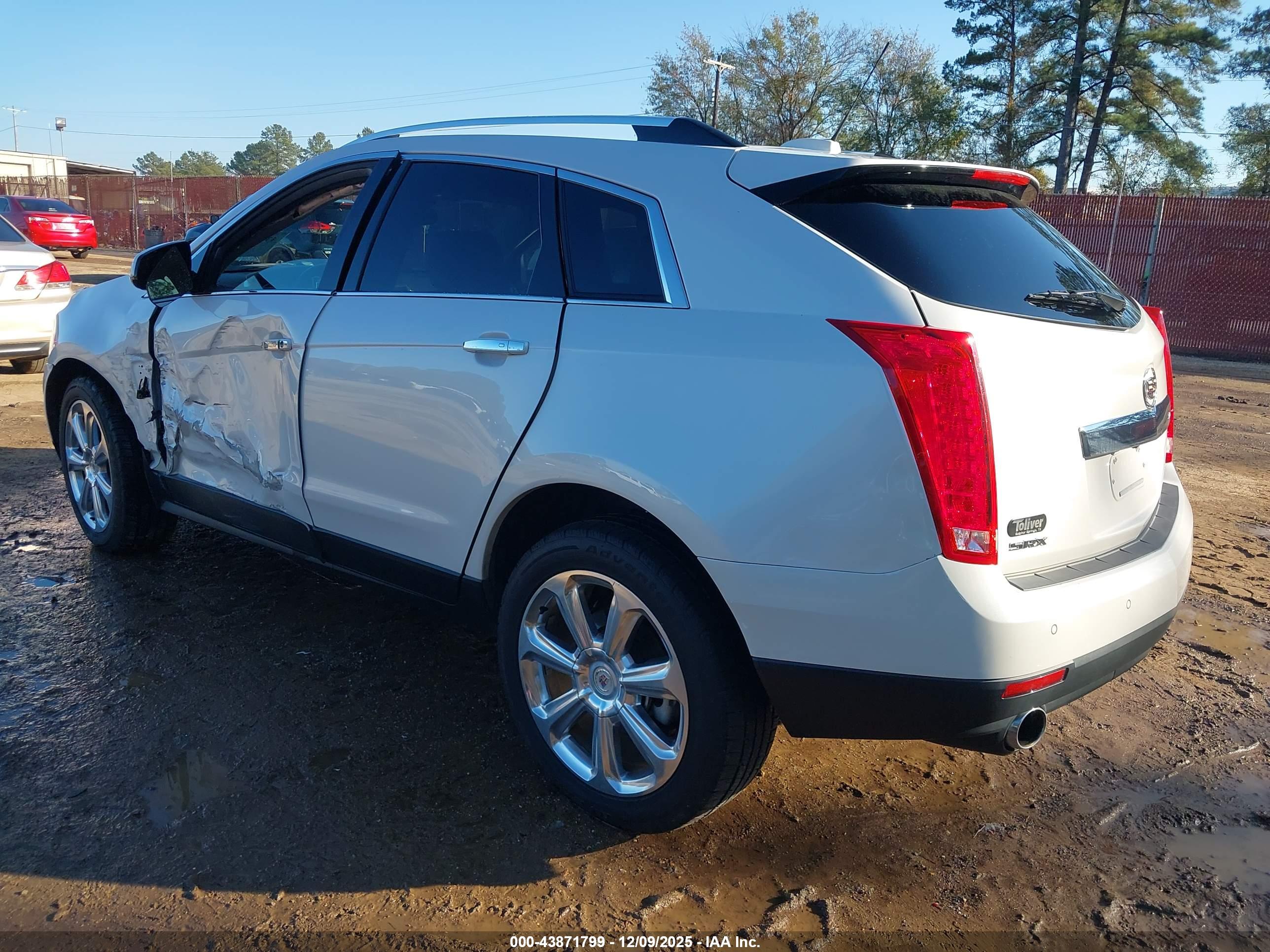 CADILLAC SRX image 3