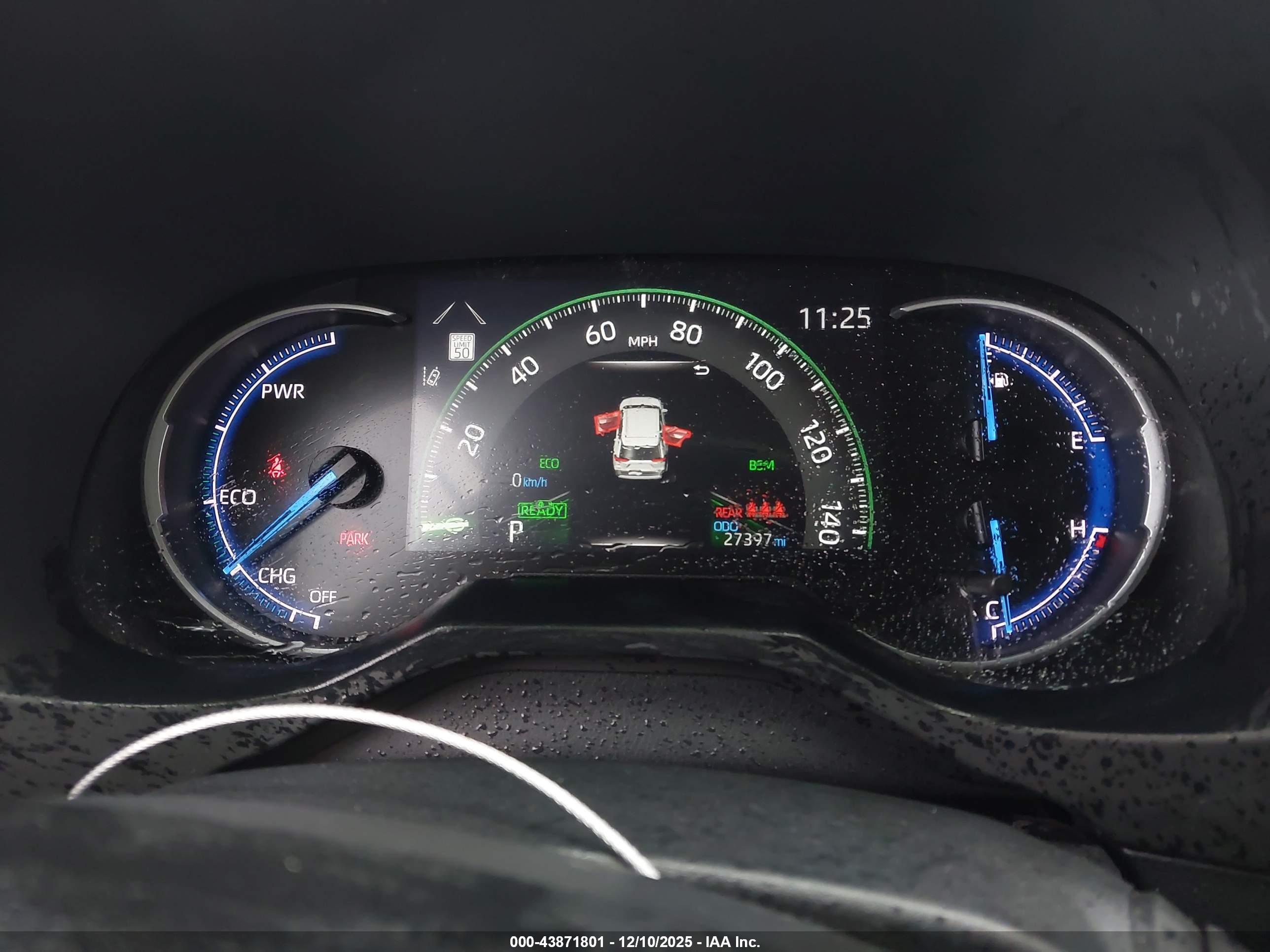 TOYOTA RAV4 image 7