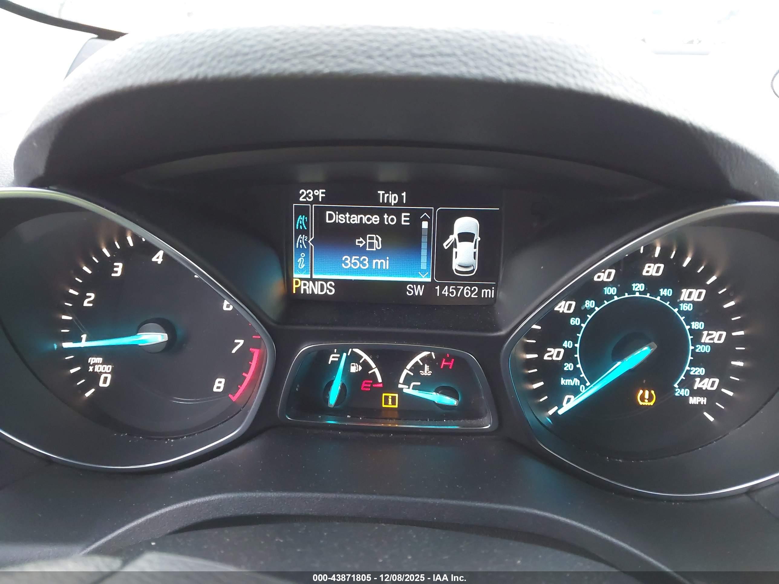 FORD ESCAPE image 7
