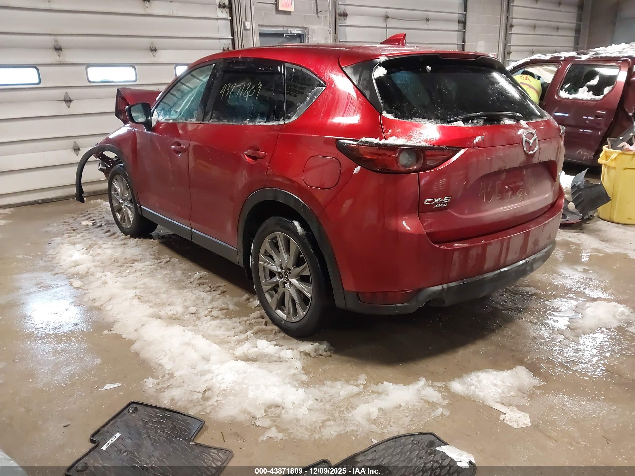 MAZDA CX-5 image 3