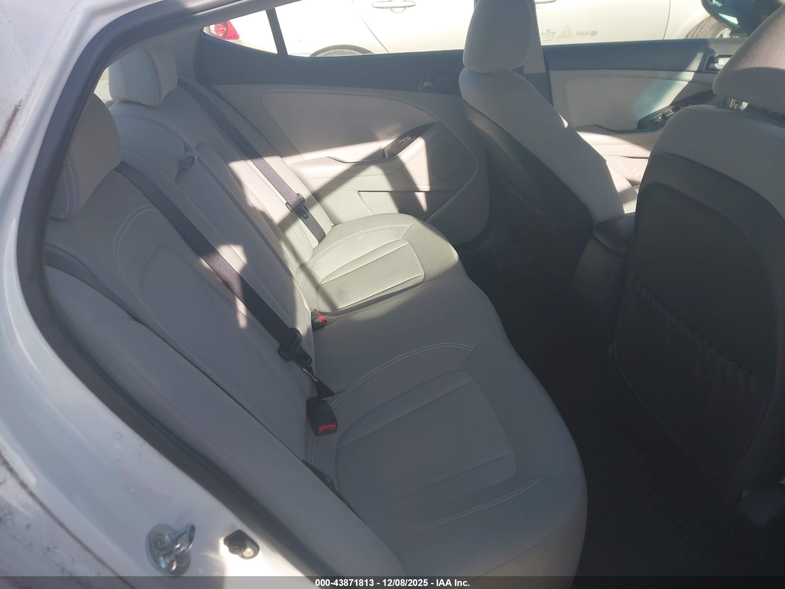 KIA OPTIMA image 8