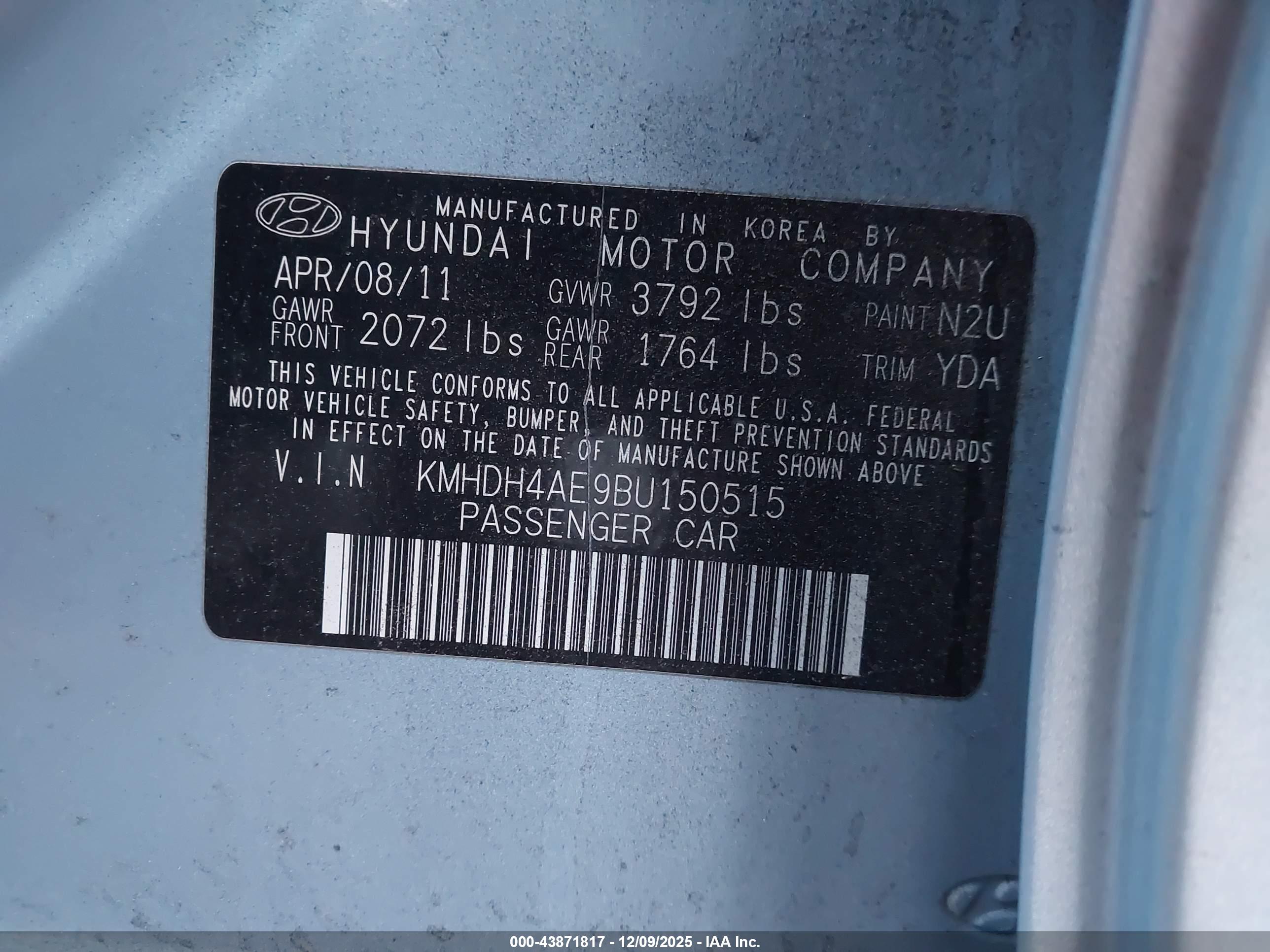 HYUNDAI ELANTRA image 9