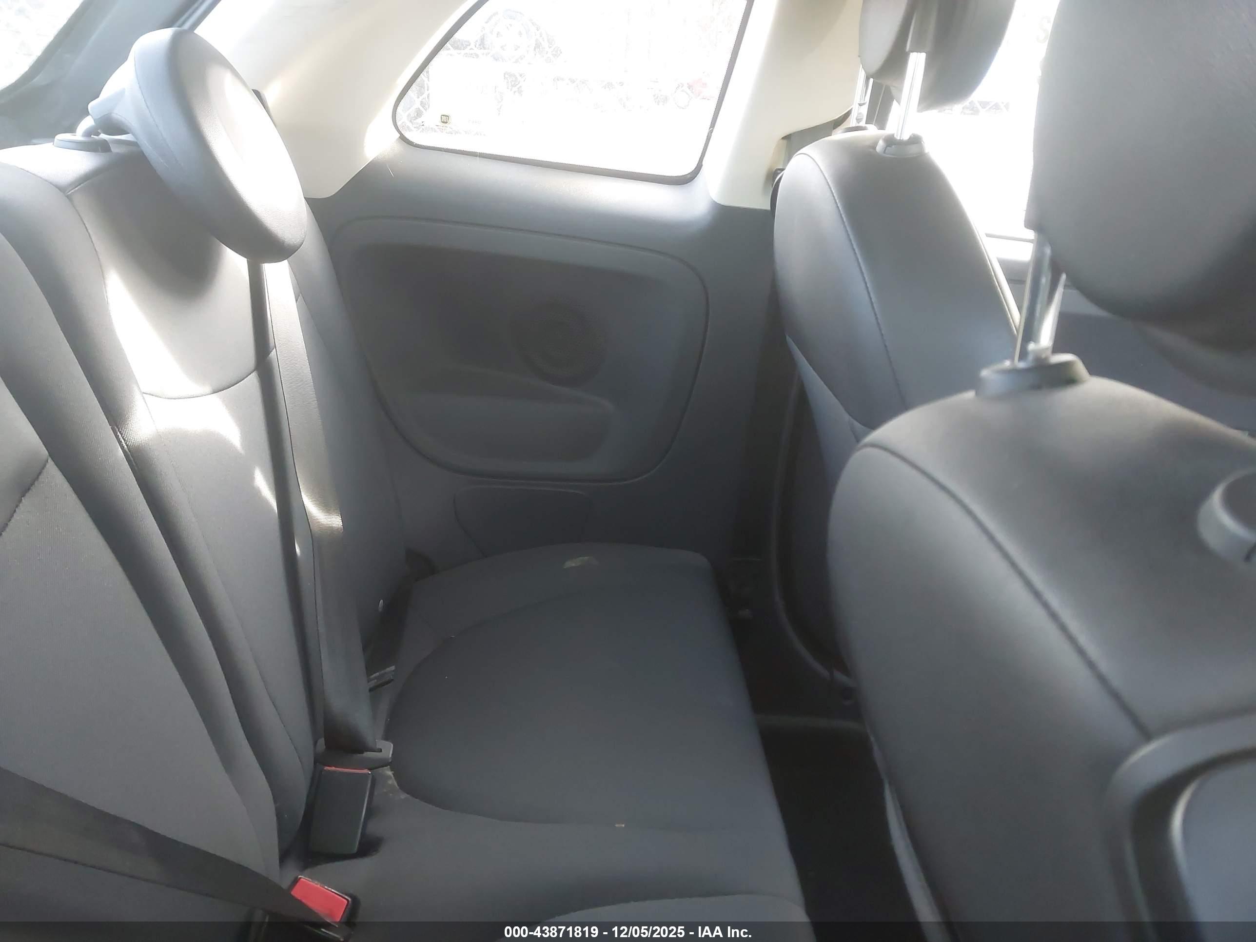 FIAT 500 image 8