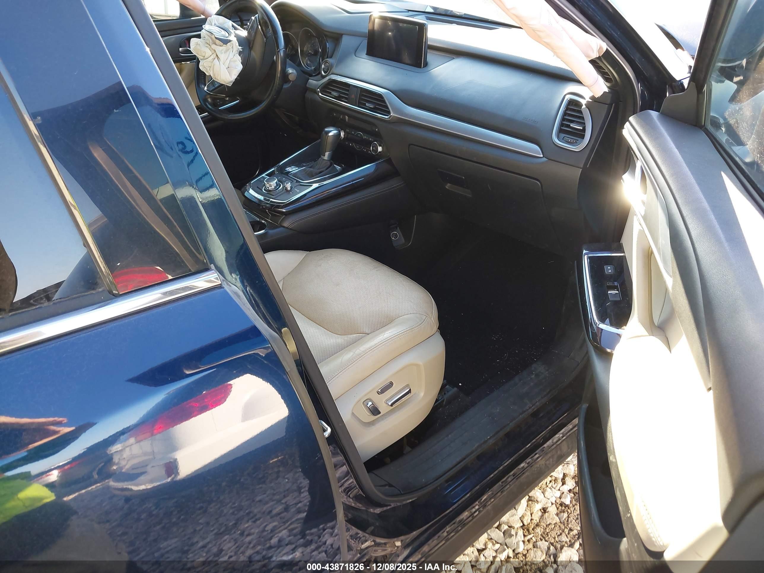 MAZDA CX-9 image 5
