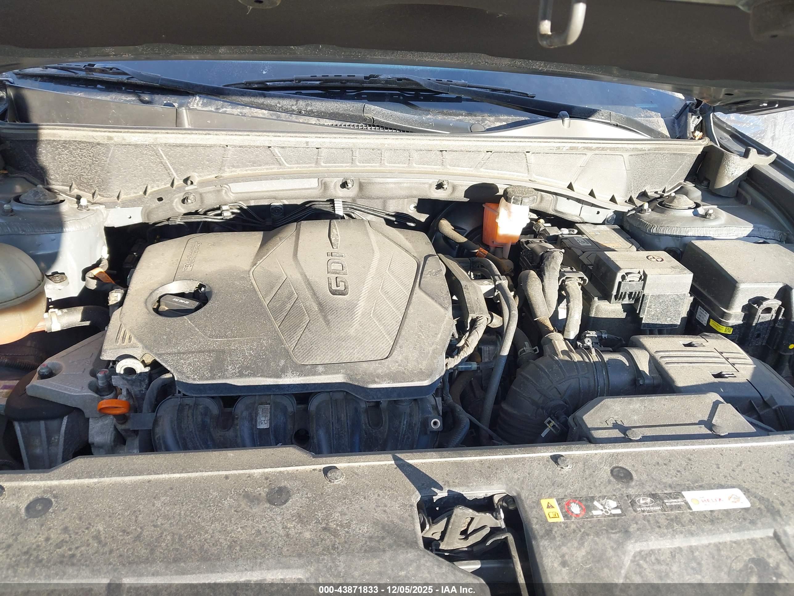 HYUNDAI TUCSON image 10
