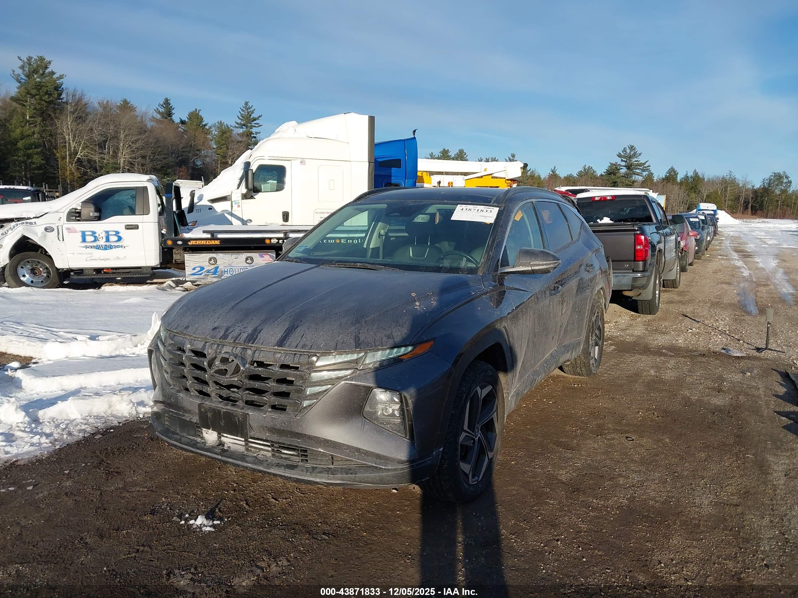 HYUNDAI TUCSON image 2