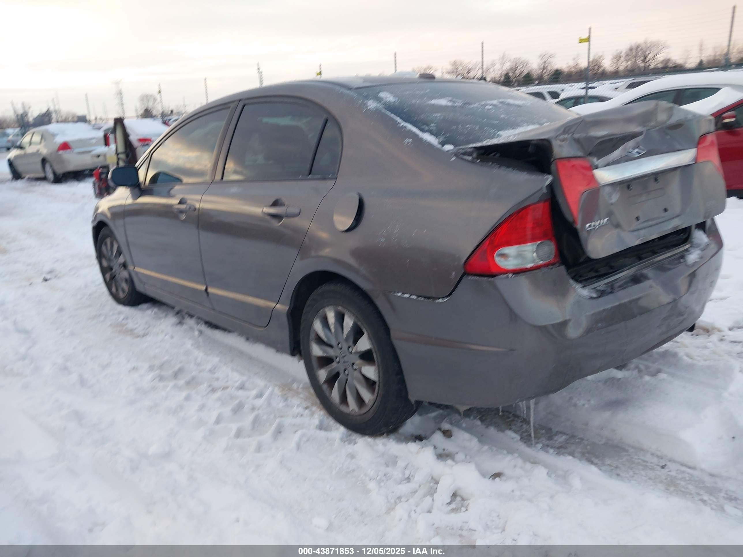 HONDA CIVIC image 3