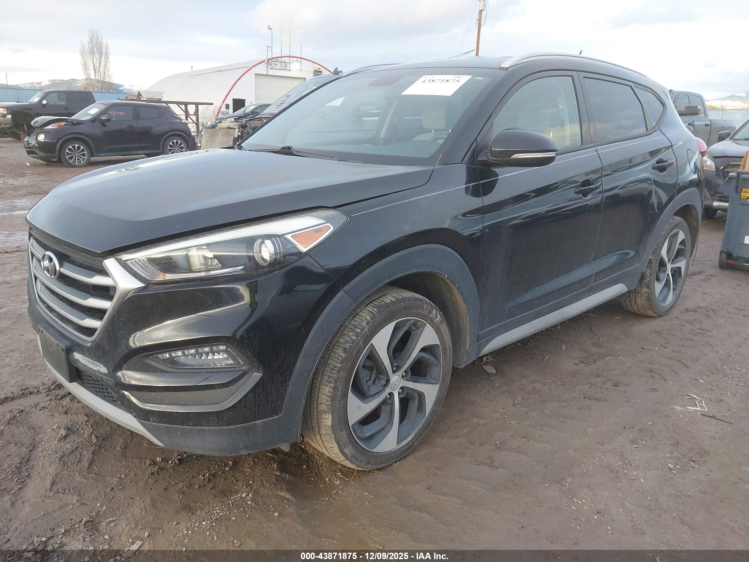 HYUNDAI TUCSON image 2