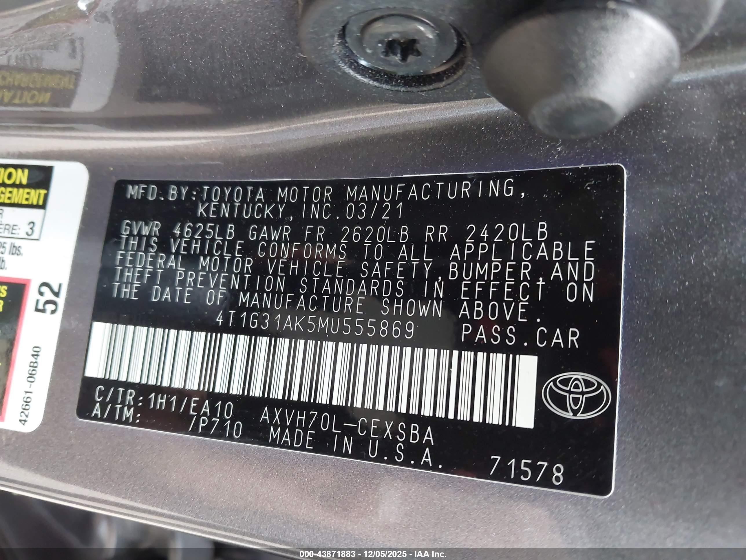 TOYOTA CAMRY image 9