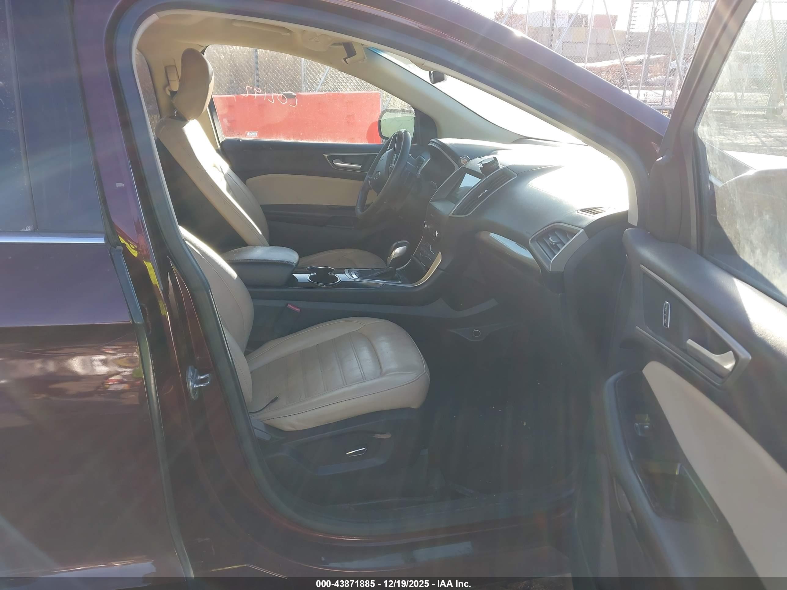FORD EDGE image 5
