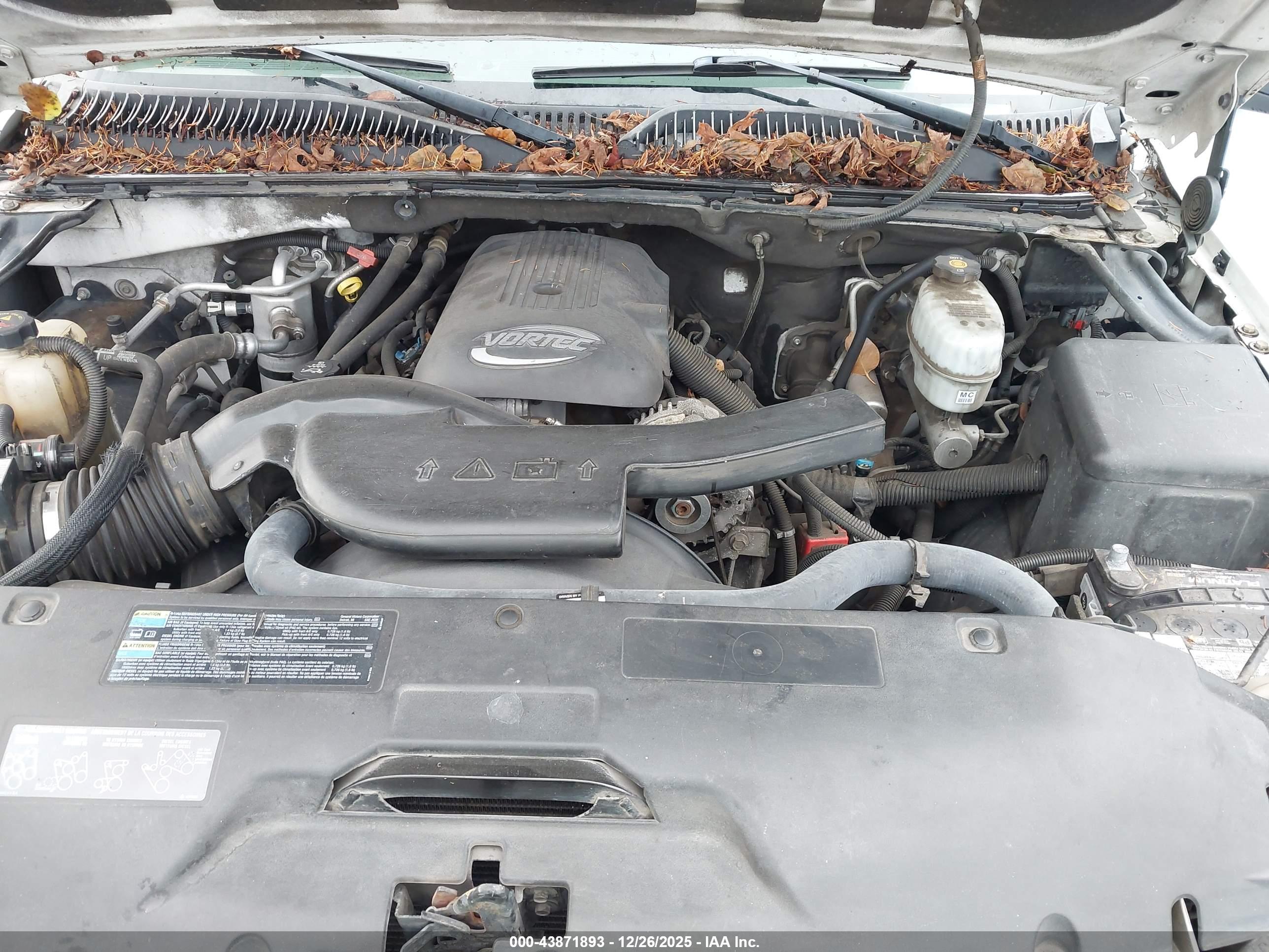 CHEVROLET TAHOE image 10
