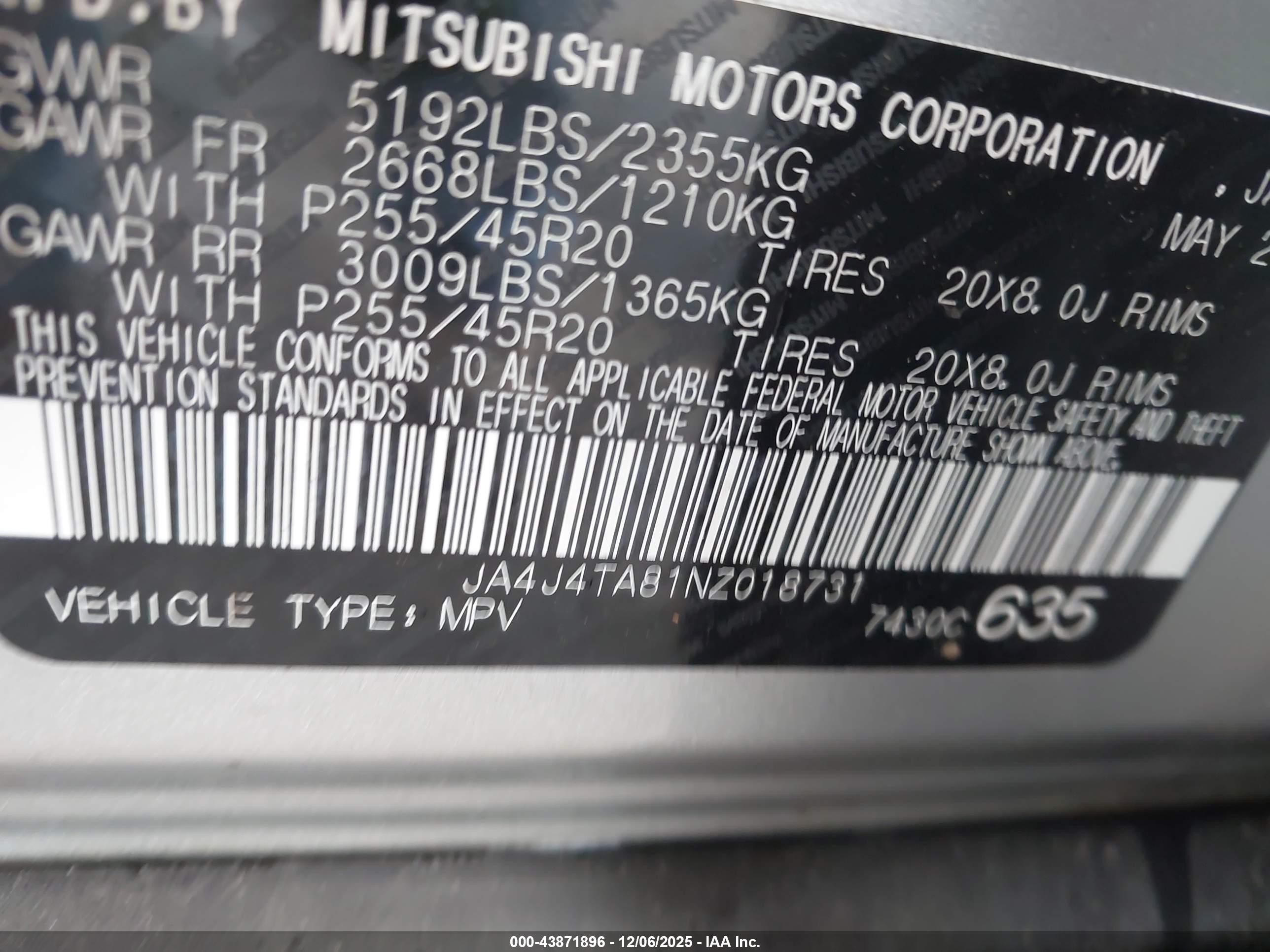 MITSUBISHI OUTLANDER image 9