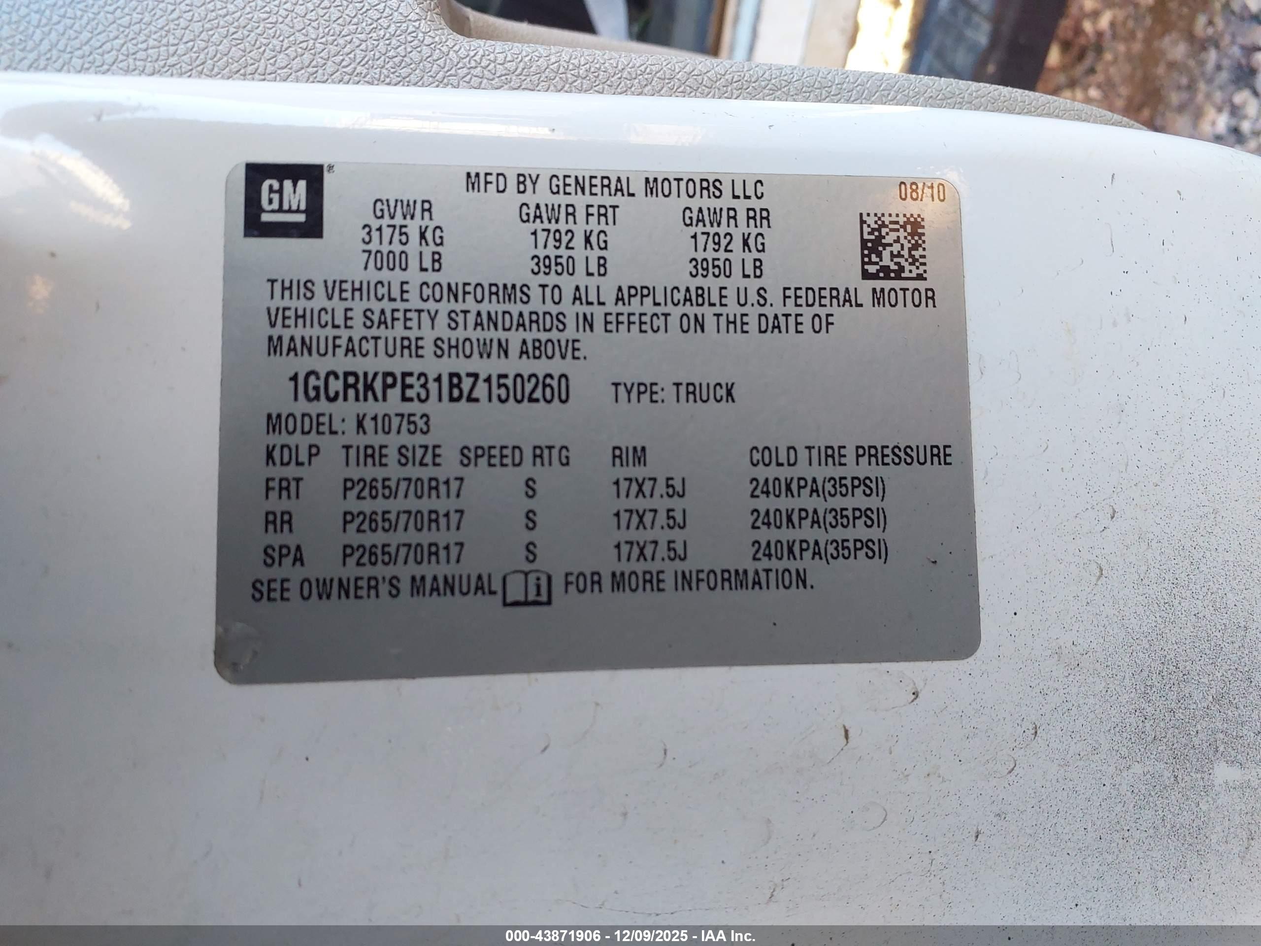 CHEVROLET SILVERADO image 9