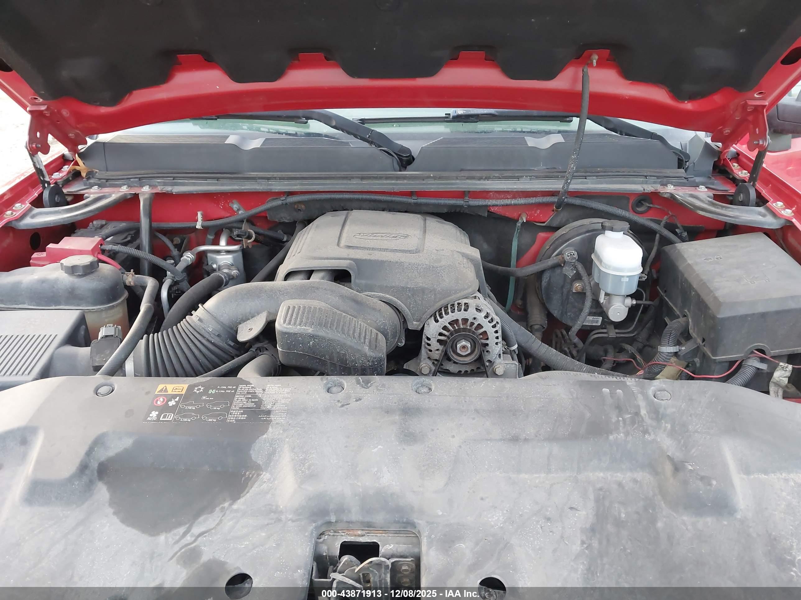 CHEVROLET SILVERADO image 10