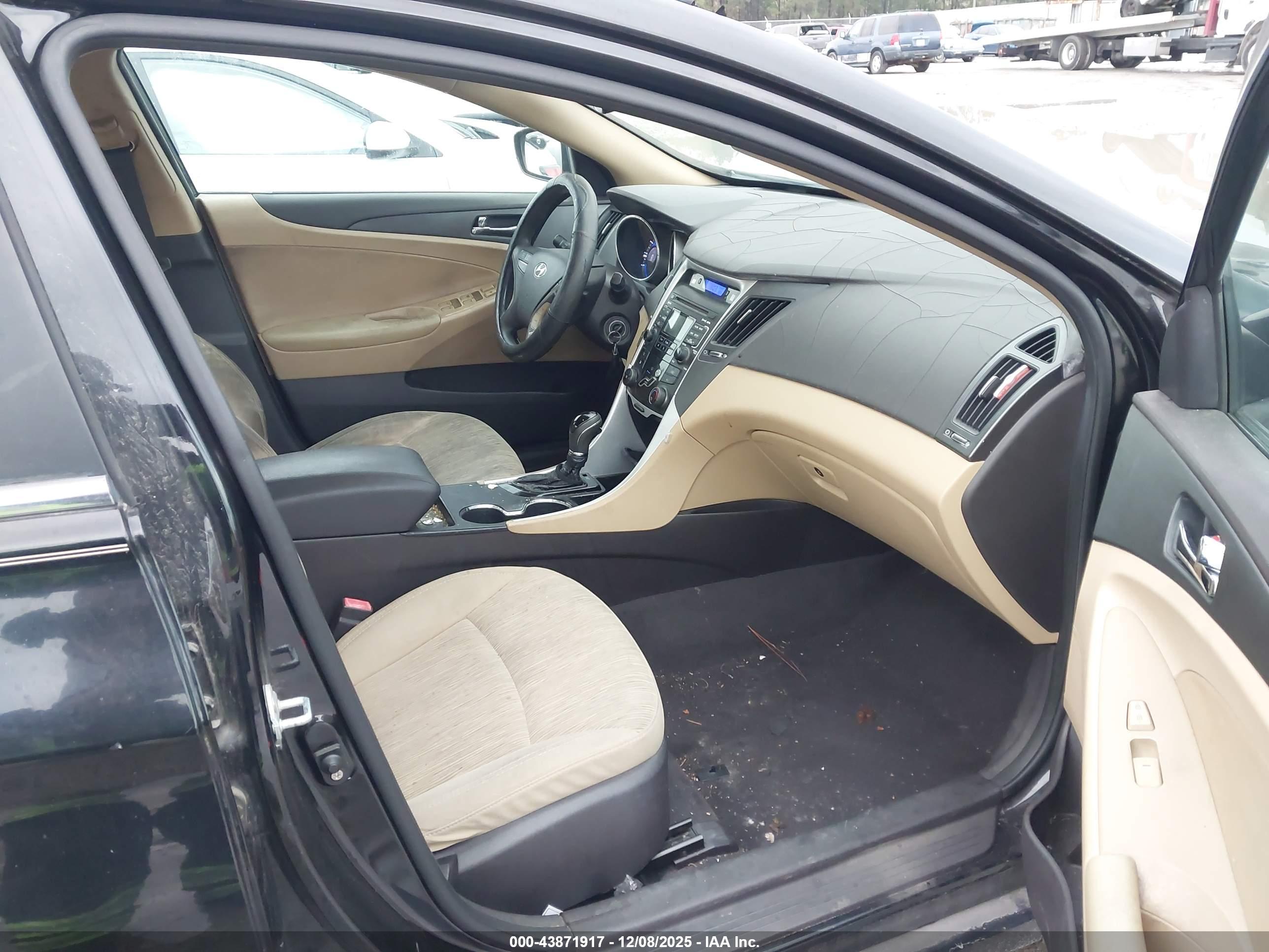HYUNDAI SONATA image 5