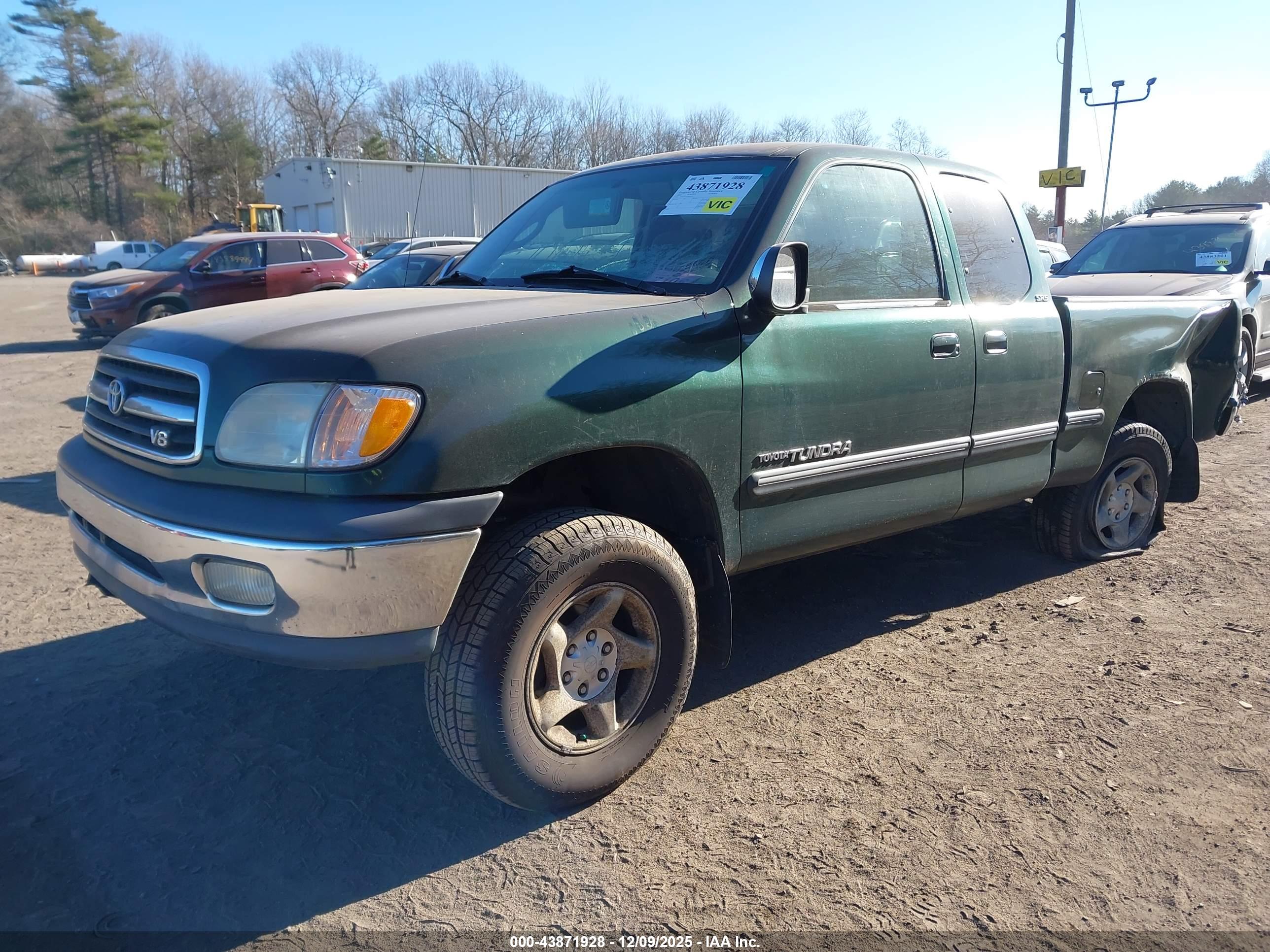 TOYOTA TUNDRA image 2