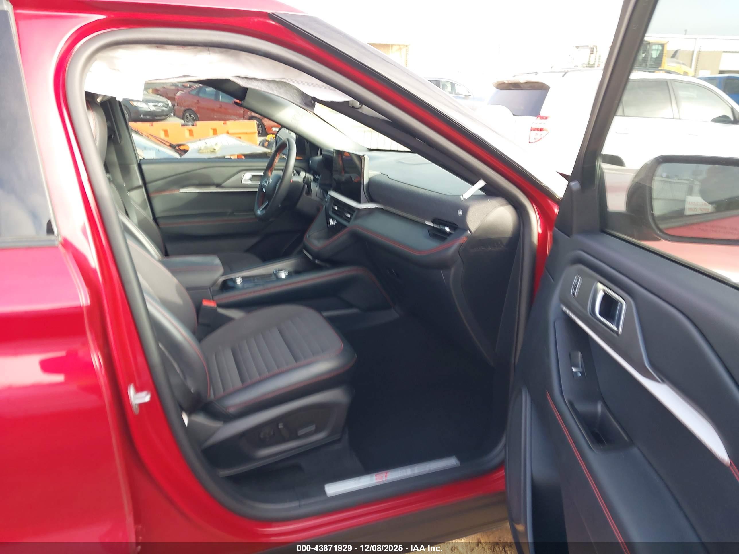 FORD EXPLORER image 5