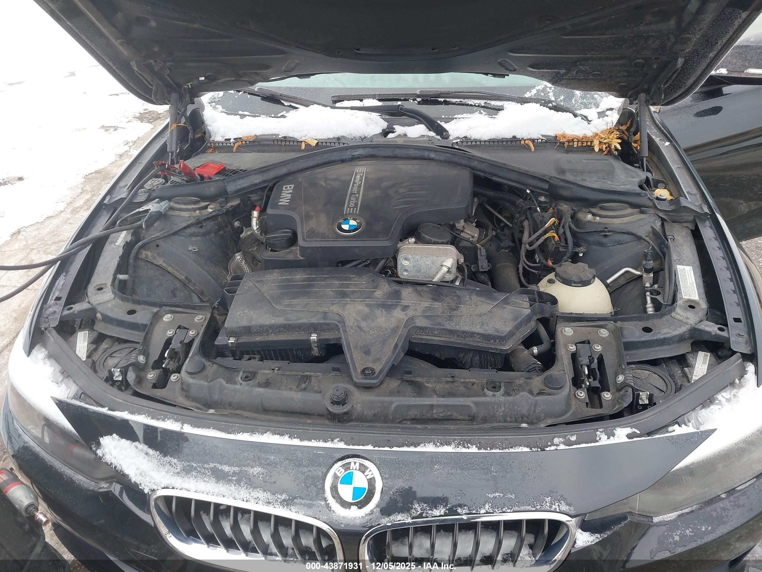 BMW 328I image 10
