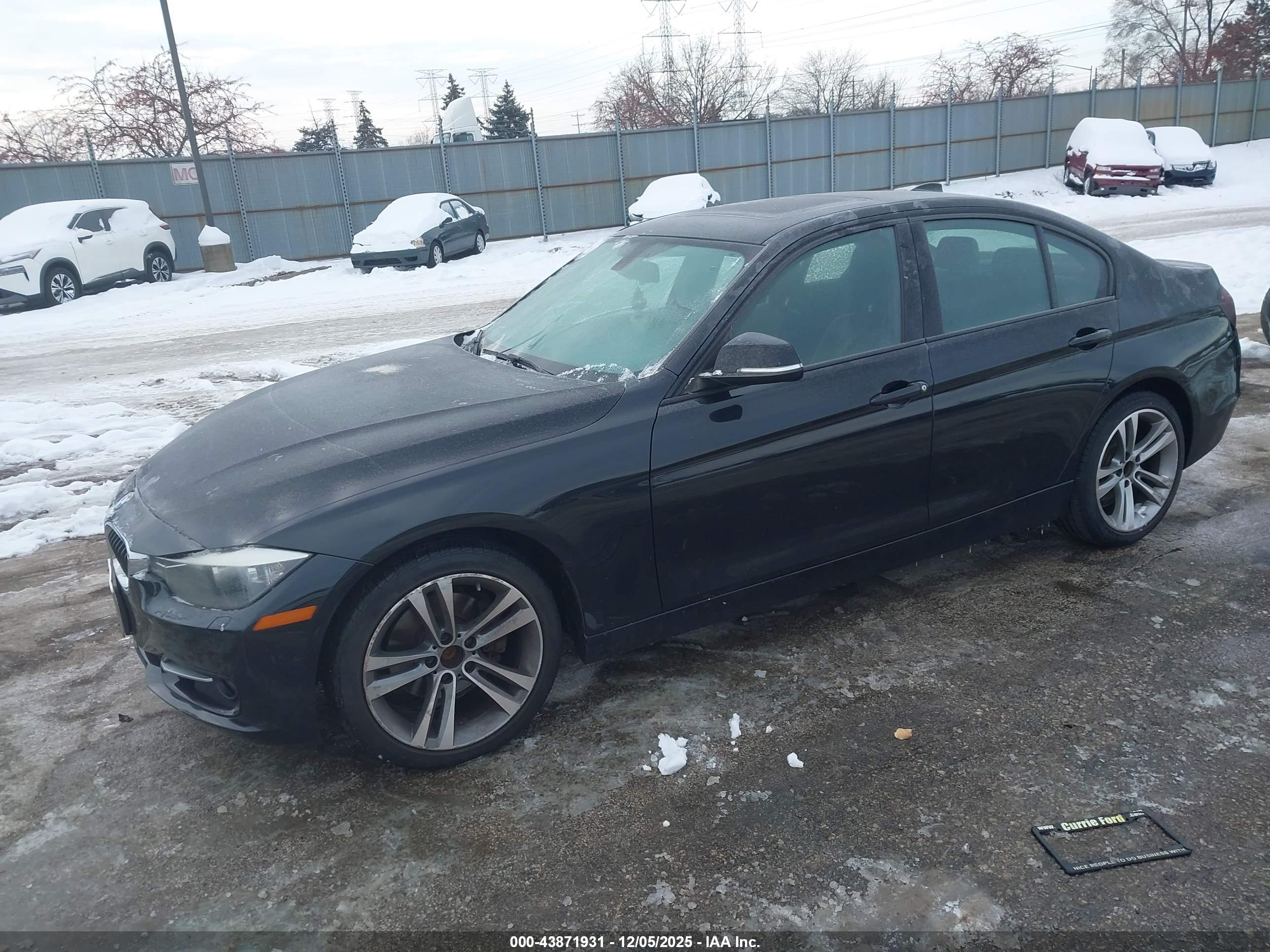 BMW 328I image 2