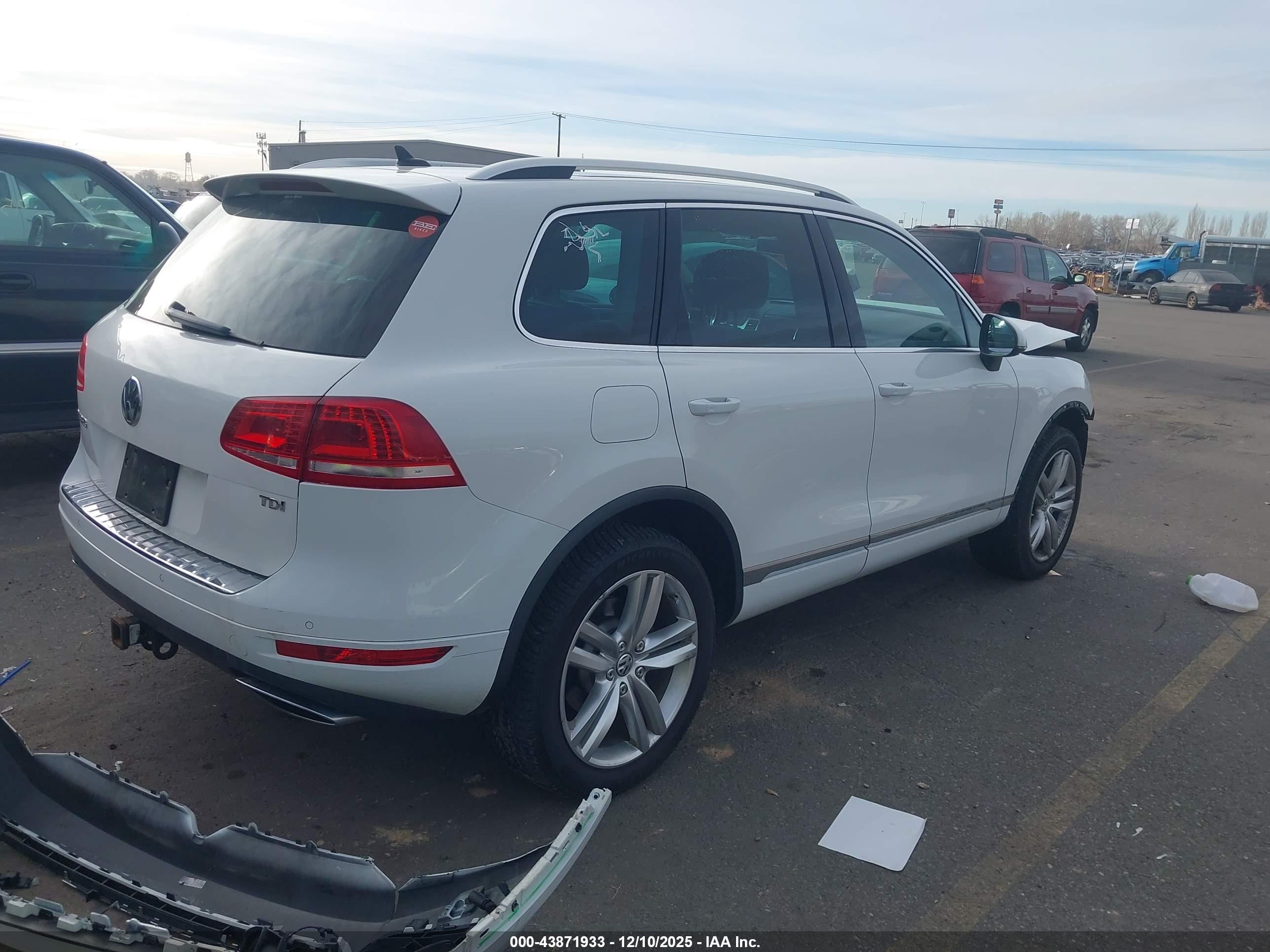 VOLKSWAGEN TOUAREG image 4
