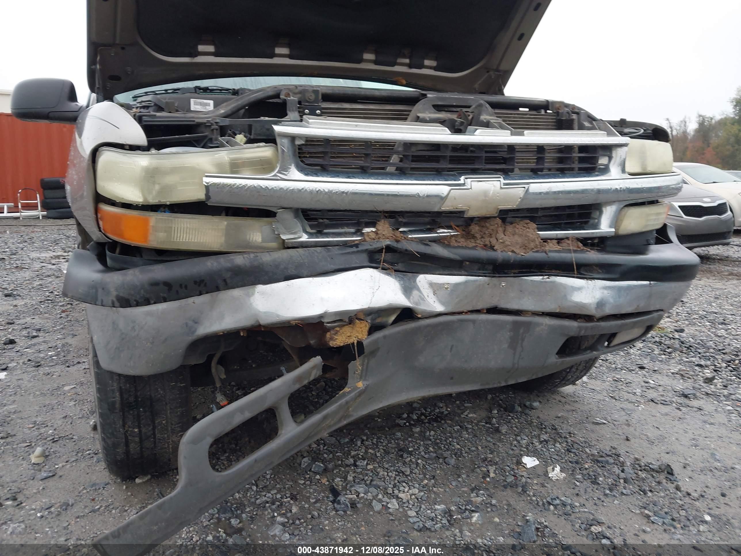 CHEVROLET TAHOE image 6