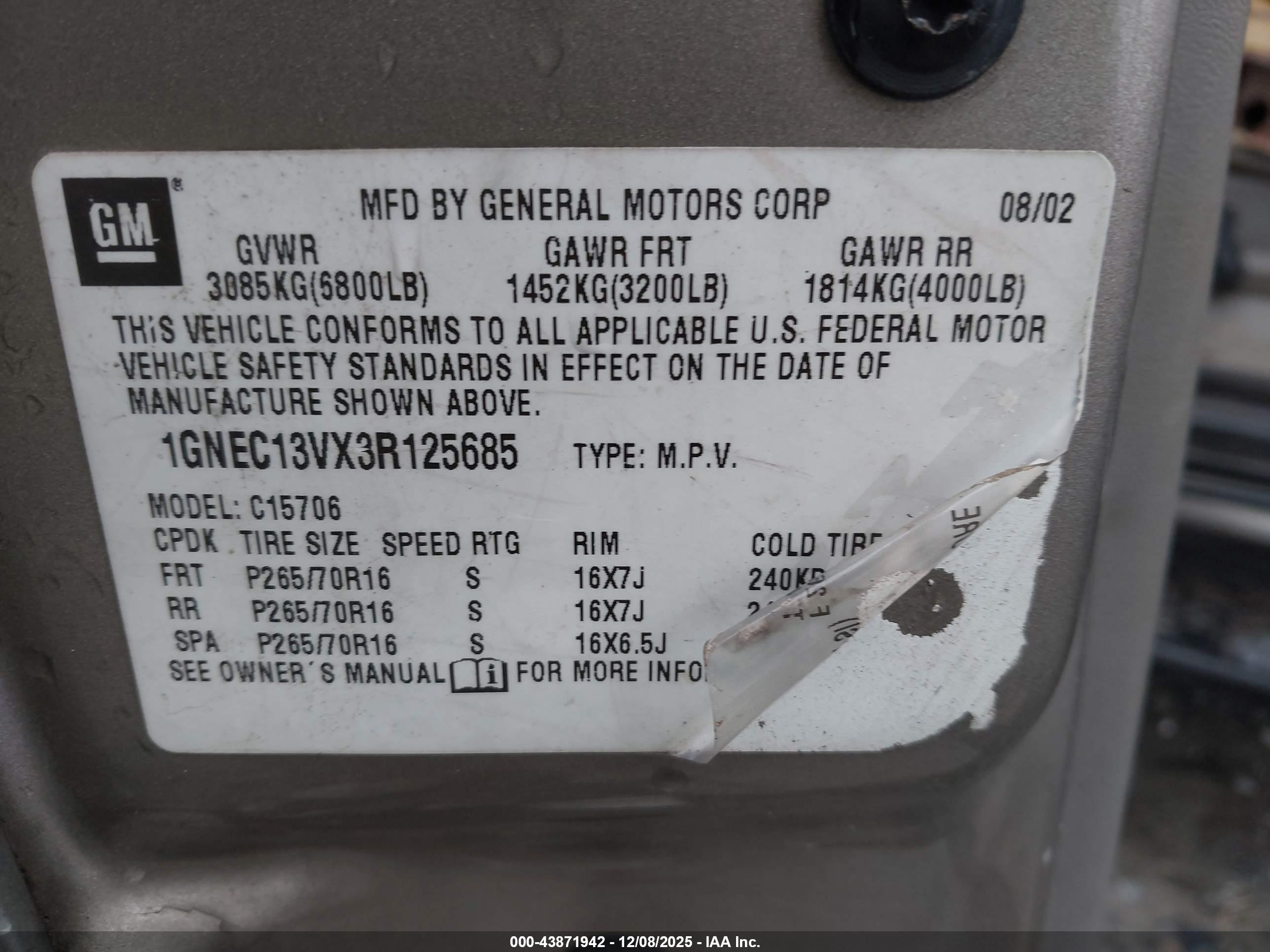 CHEVROLET TAHOE image 9