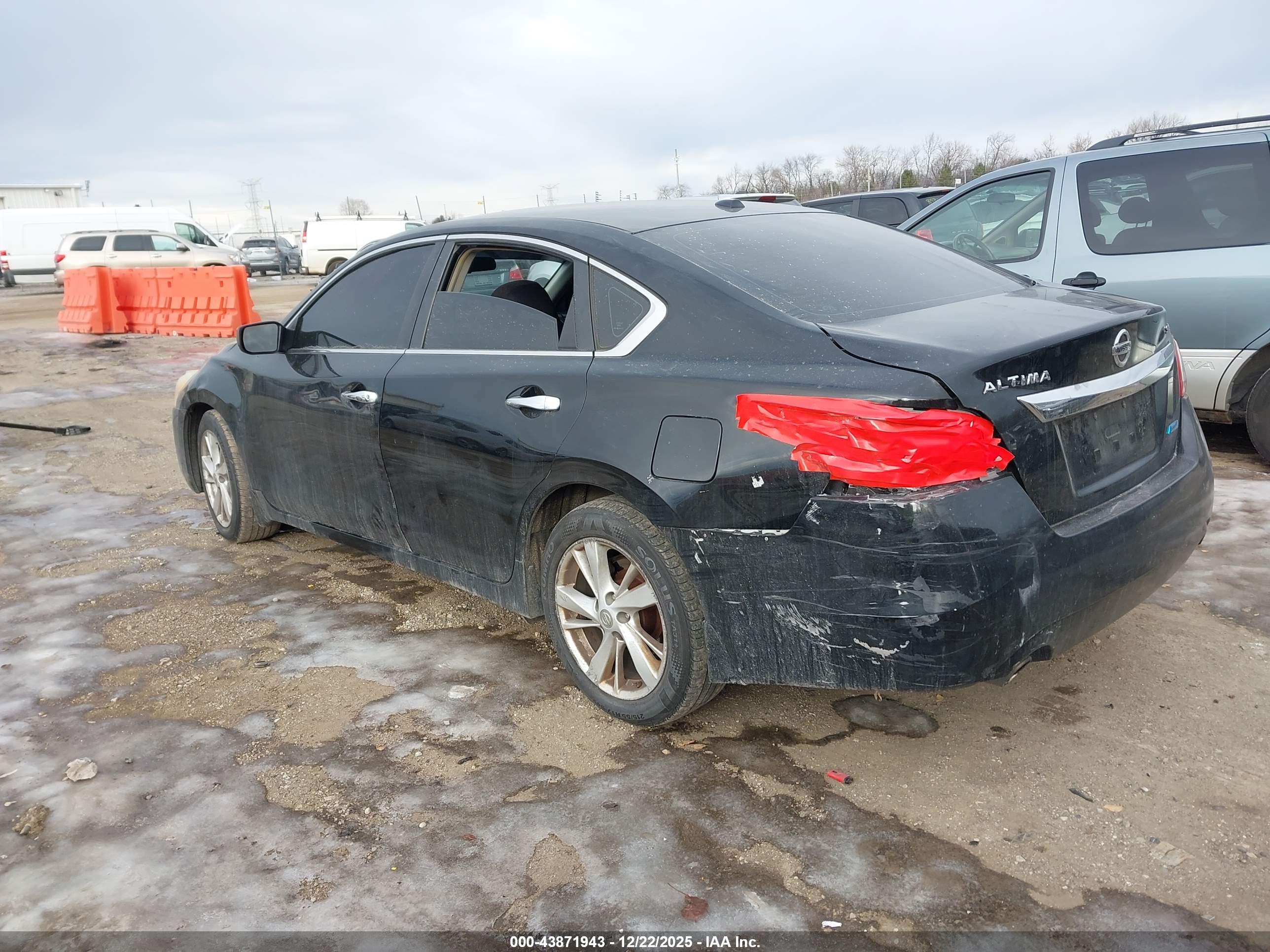 NISSAN ALTIMA image 3