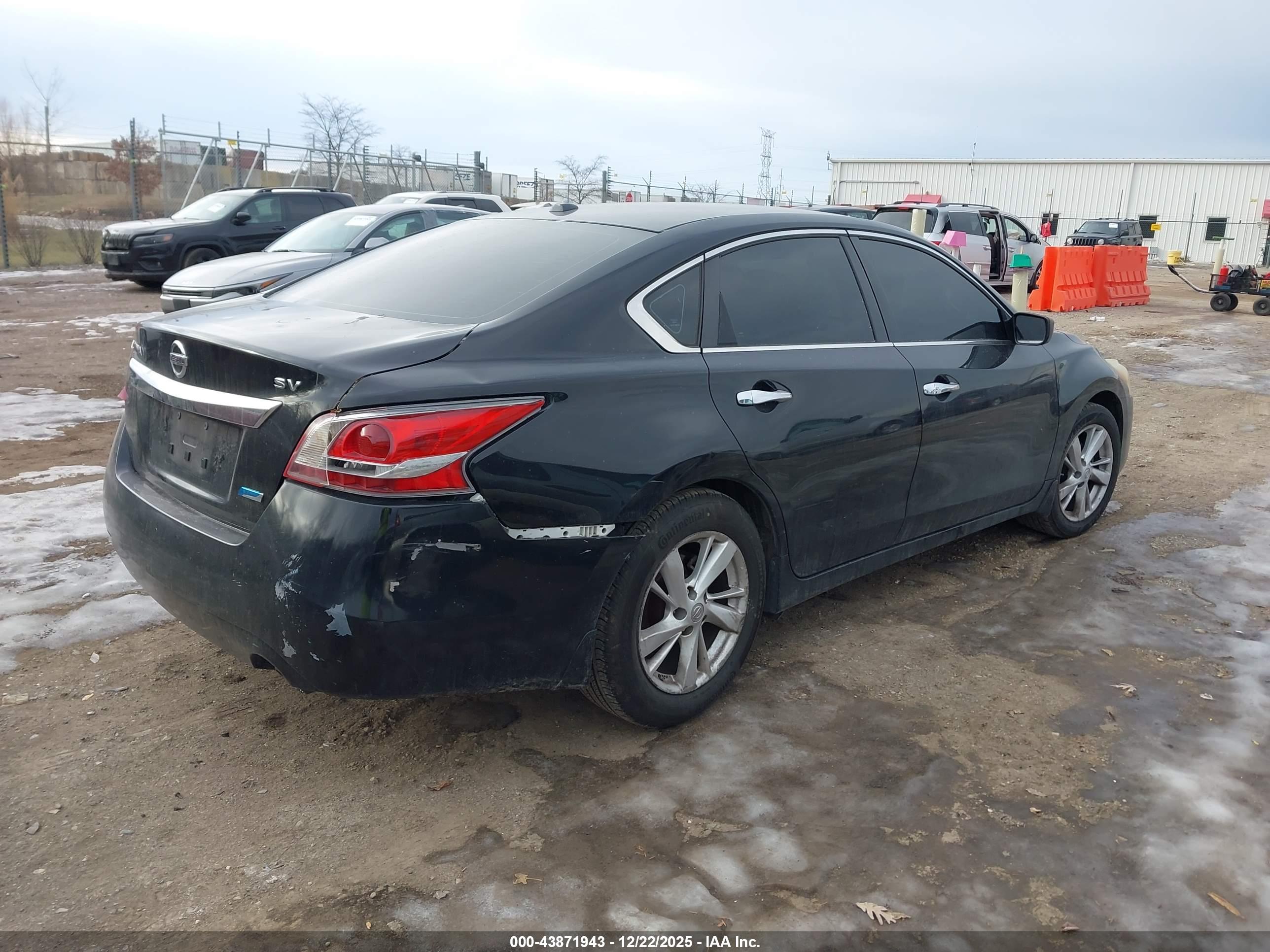 NISSAN ALTIMA image 4
