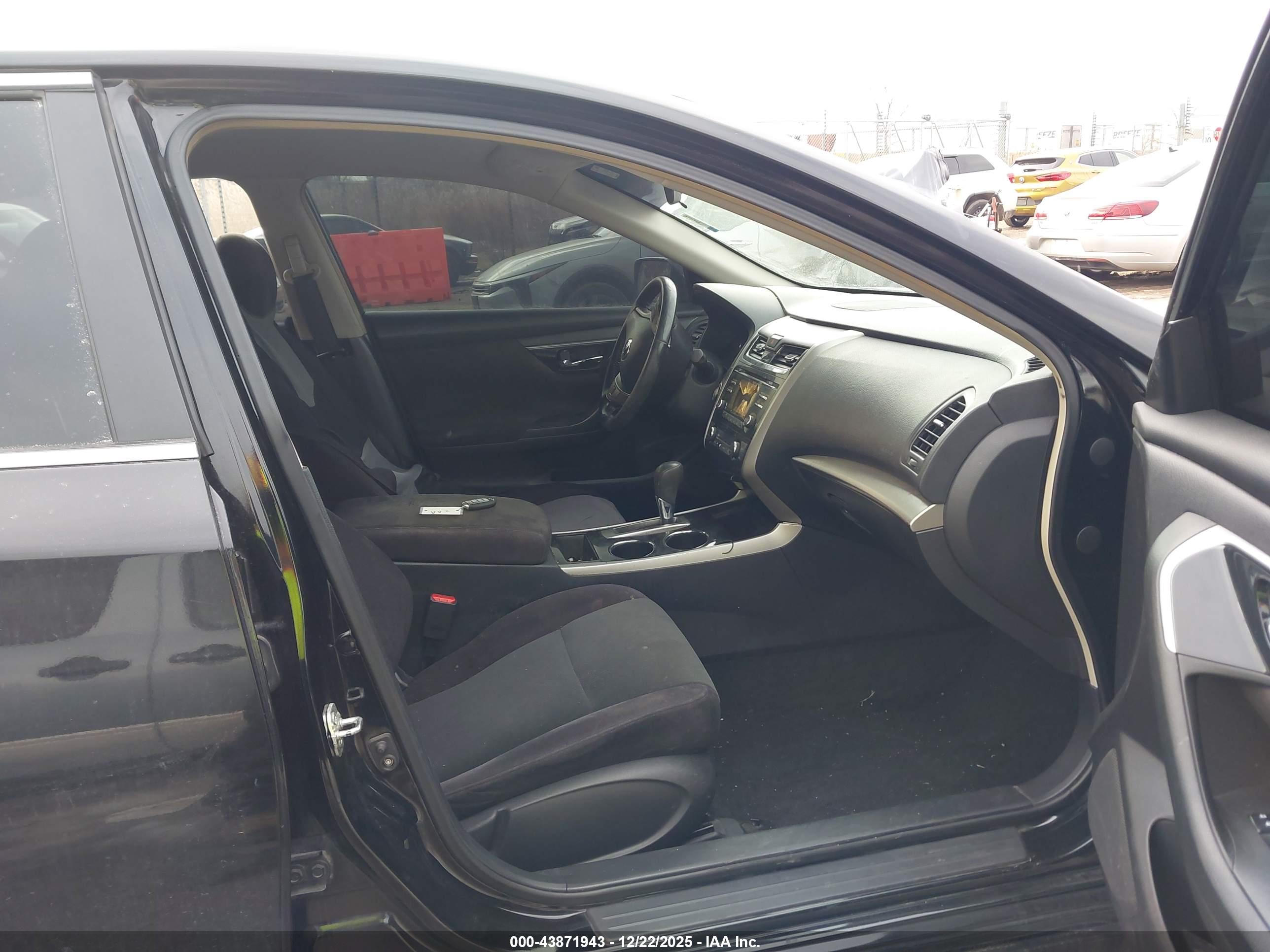 NISSAN ALTIMA image 5