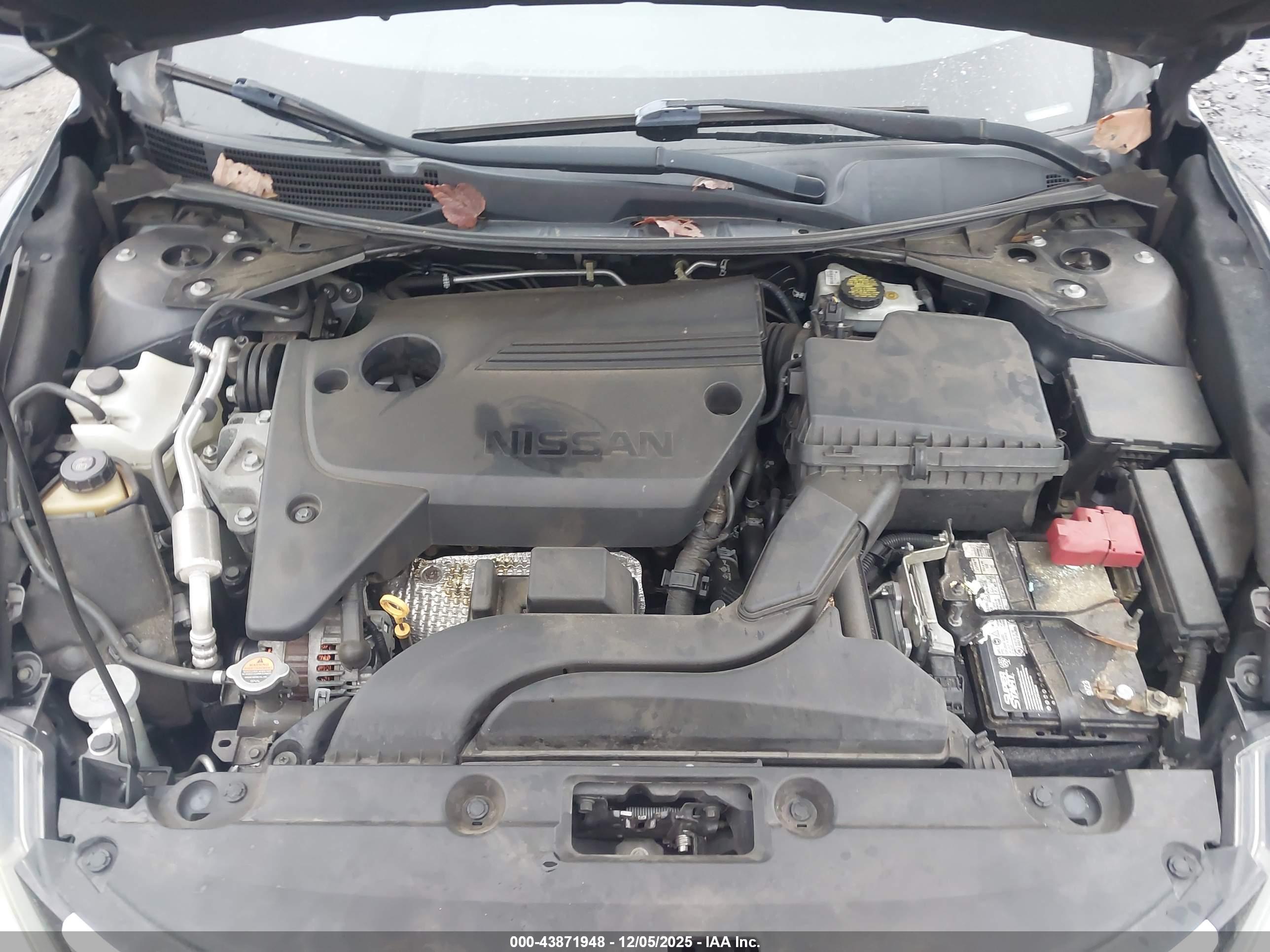 NISSAN ALTIMA image 10