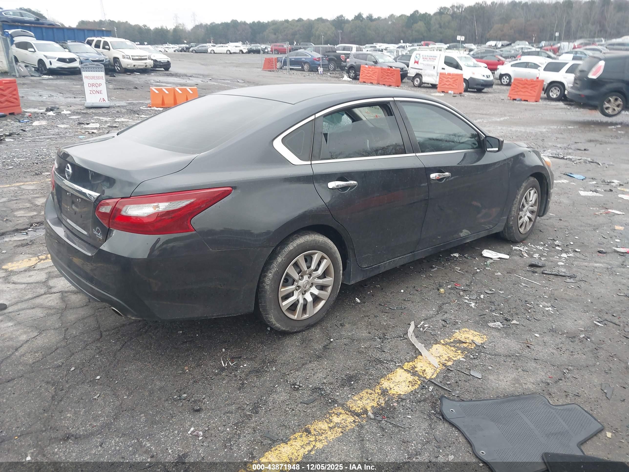 NISSAN ALTIMA image 4