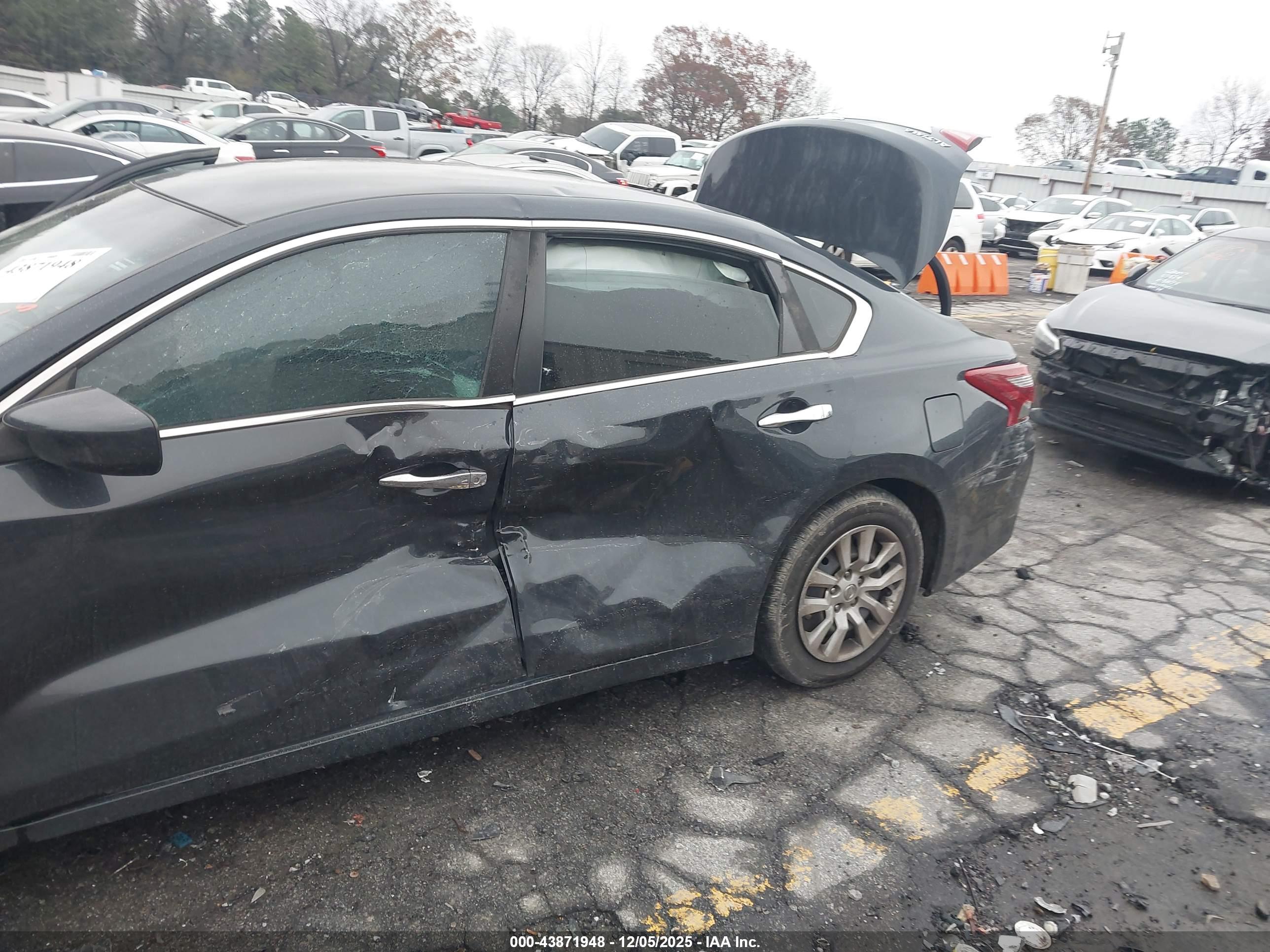 NISSAN ALTIMA image 6