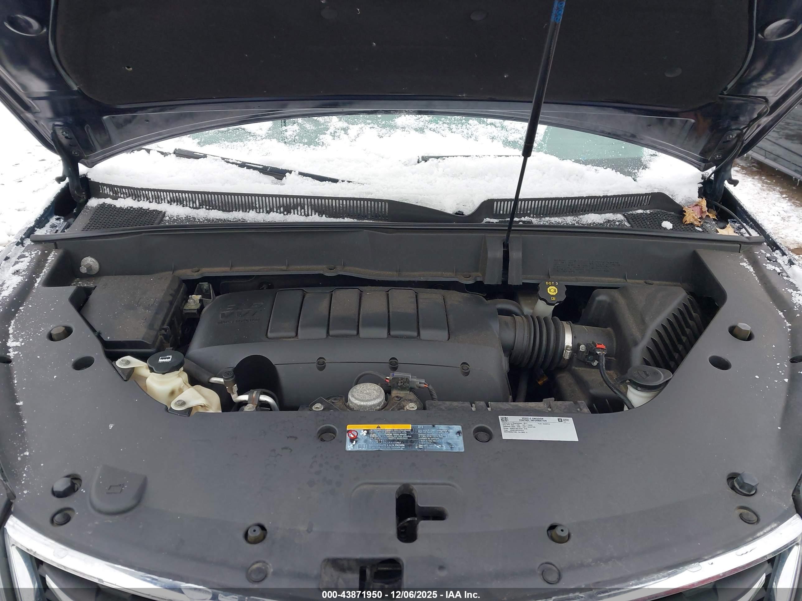 CHEVROLET TRAVERSE image 10