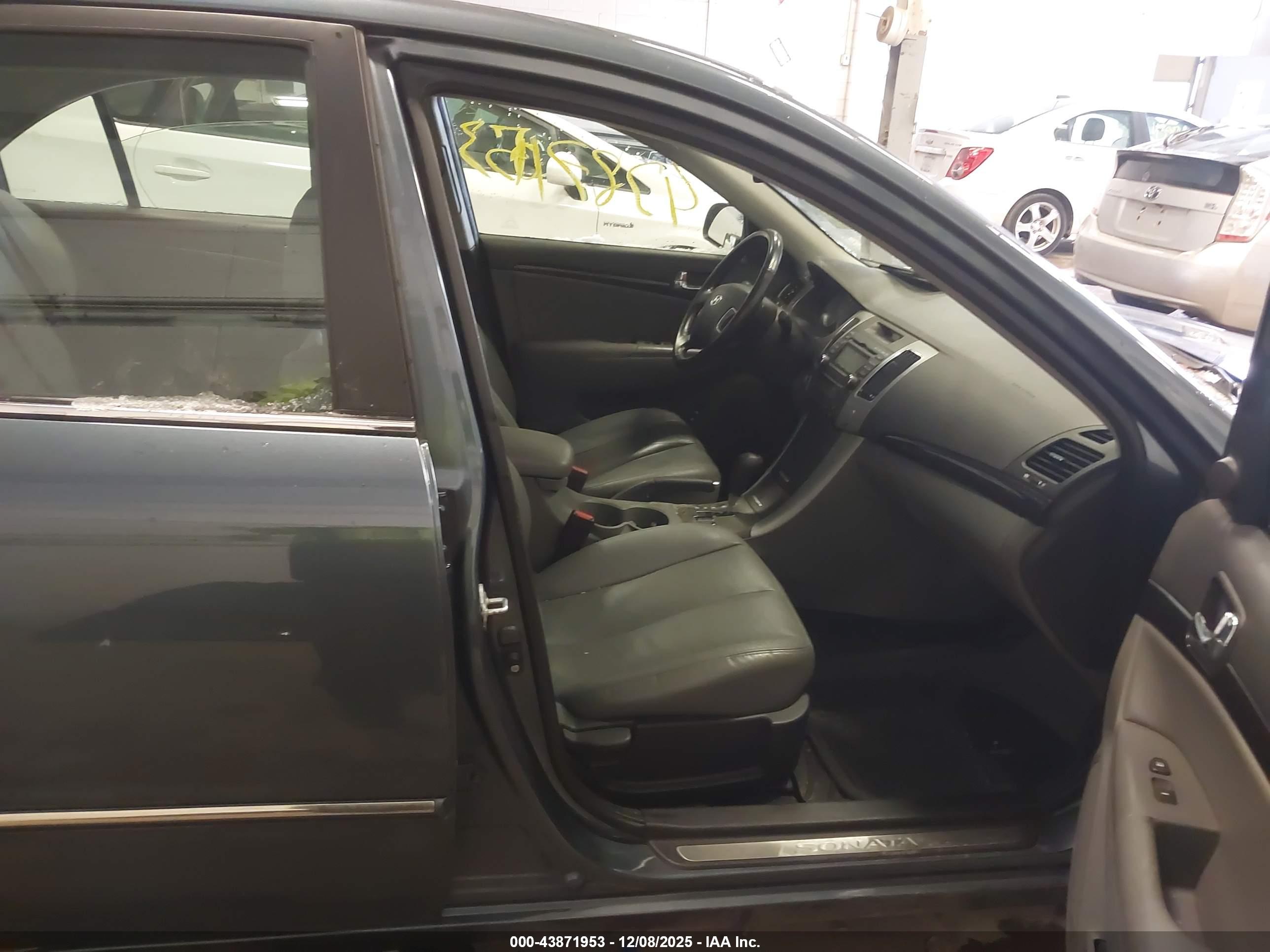 HYUNDAI SONATA image 5