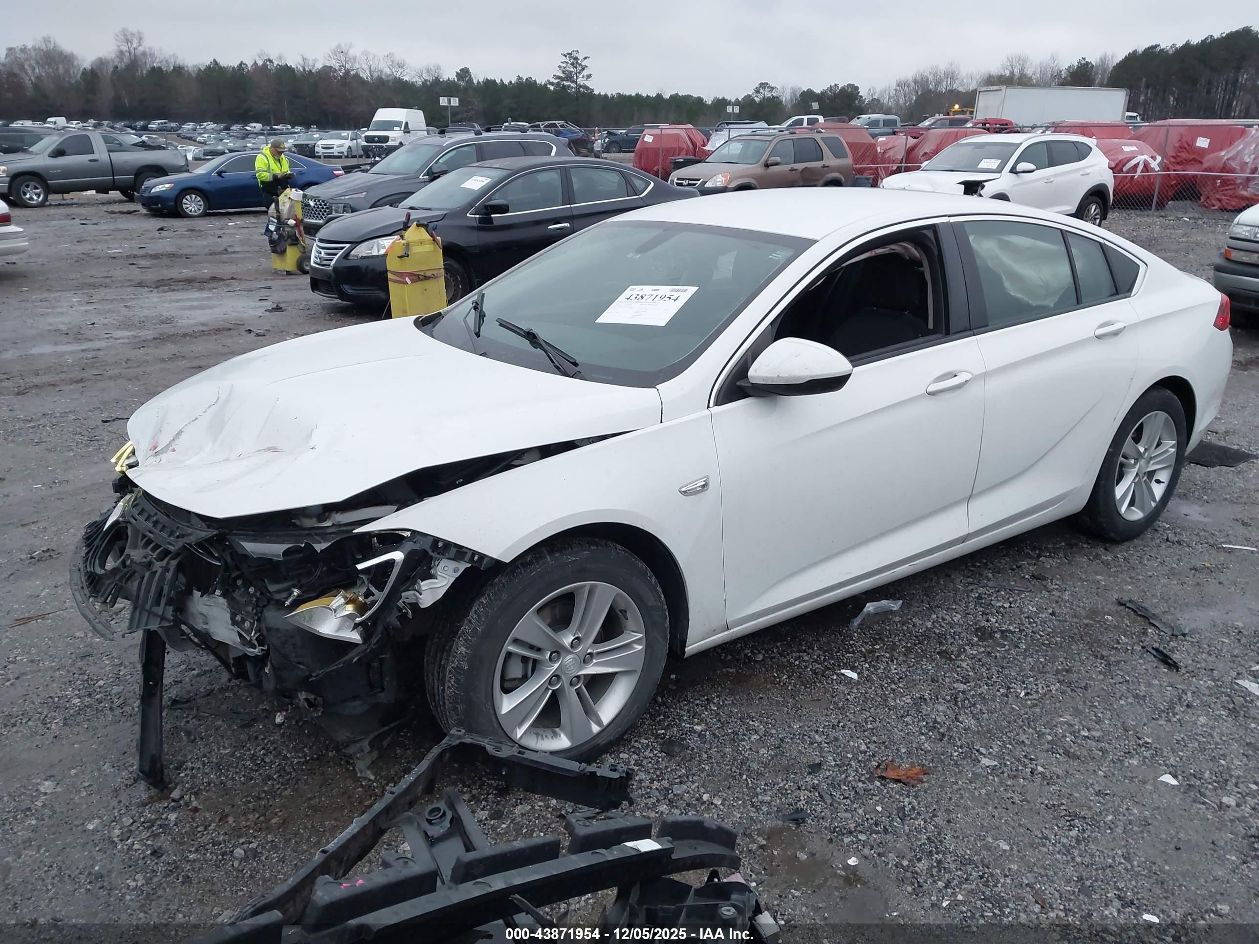 BUICK REGAL image 2