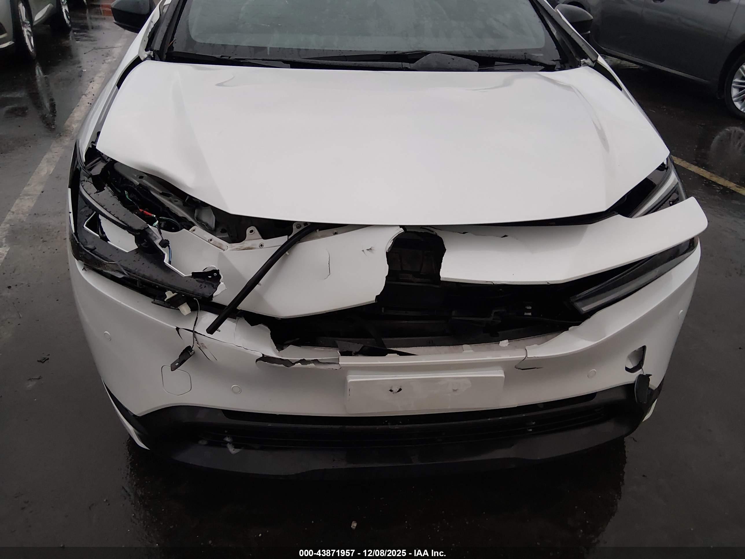 TOYOTA PRIUS image 6