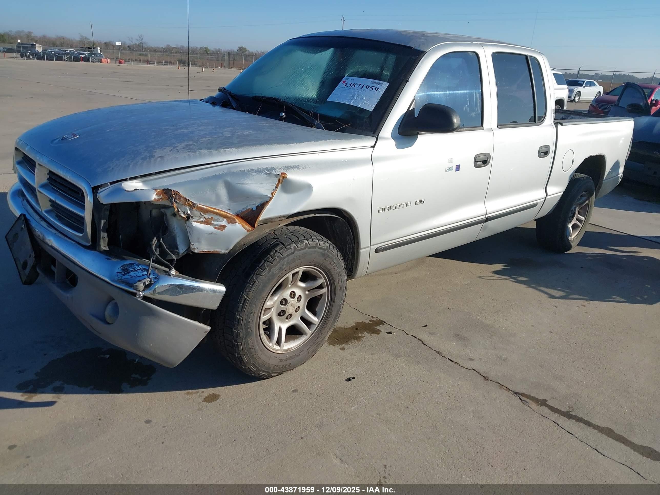 DODGE DAKOTA image 2